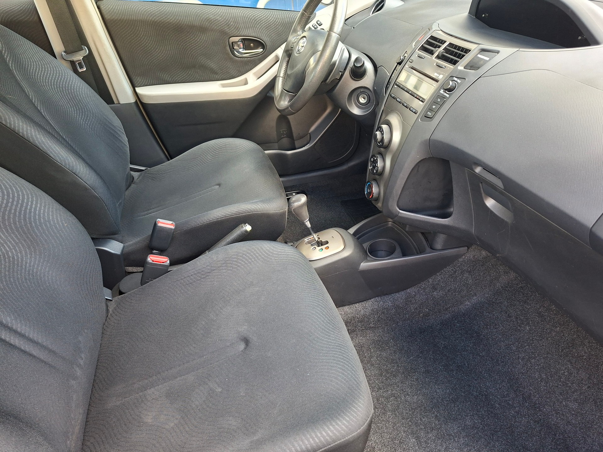 TOYOTA Yaris 1.33 Linea Luna Multimode-image-7