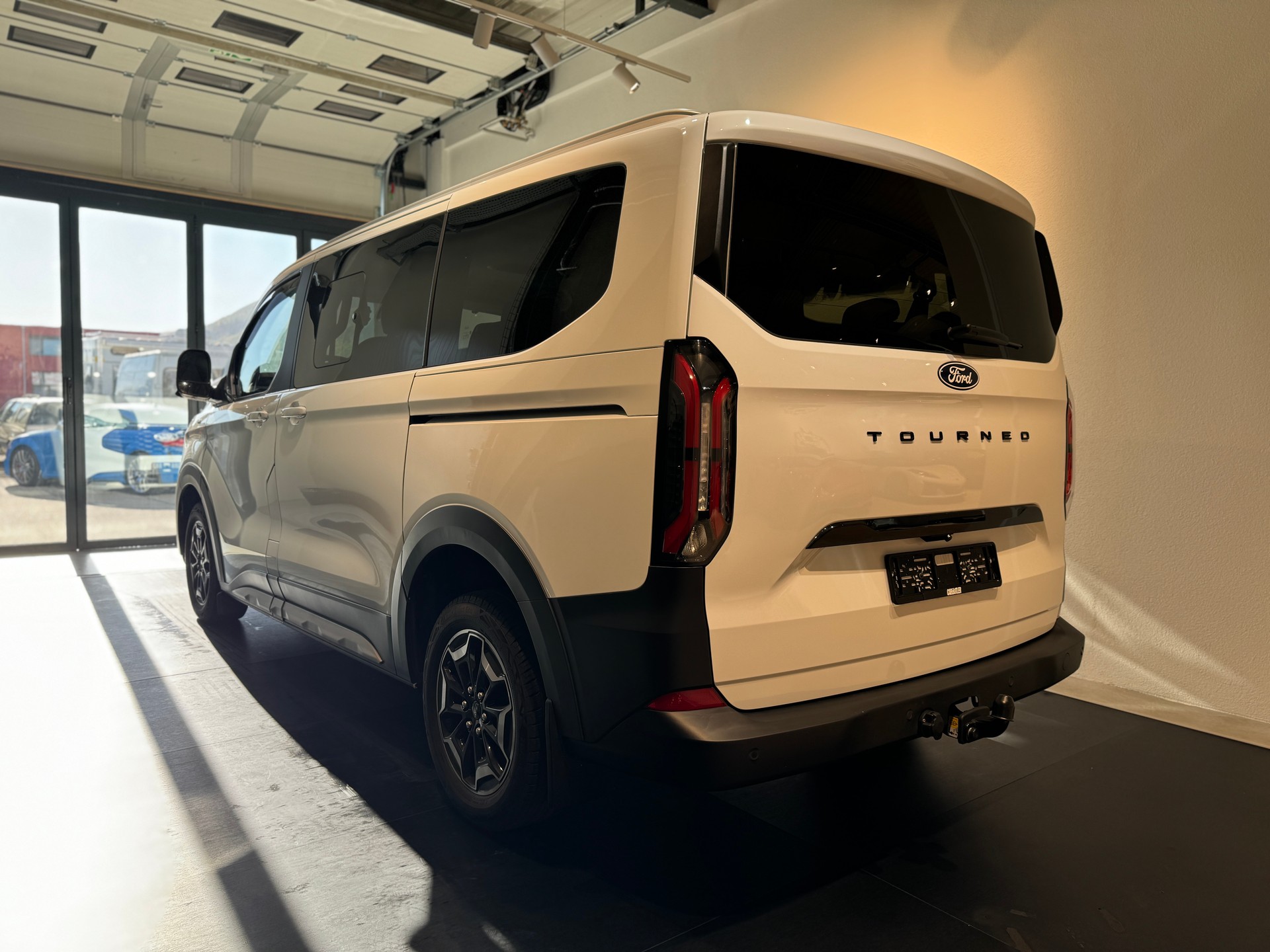 FORD Tourneo Bus 320 L1H1 Active Automat 🚌 FROZEN WHITE - Neues Modell!-image-7