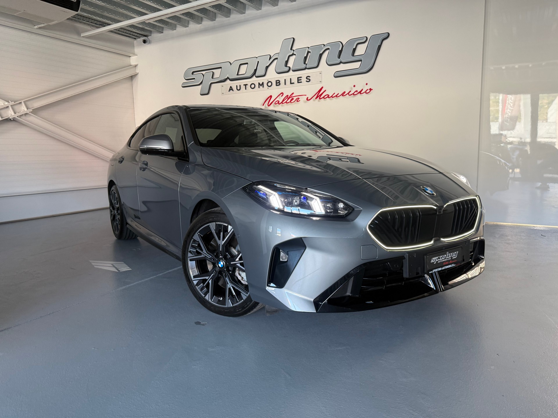 BMW 223 xDrive Gran Coupé 48V M Sport Steptronic-image-3