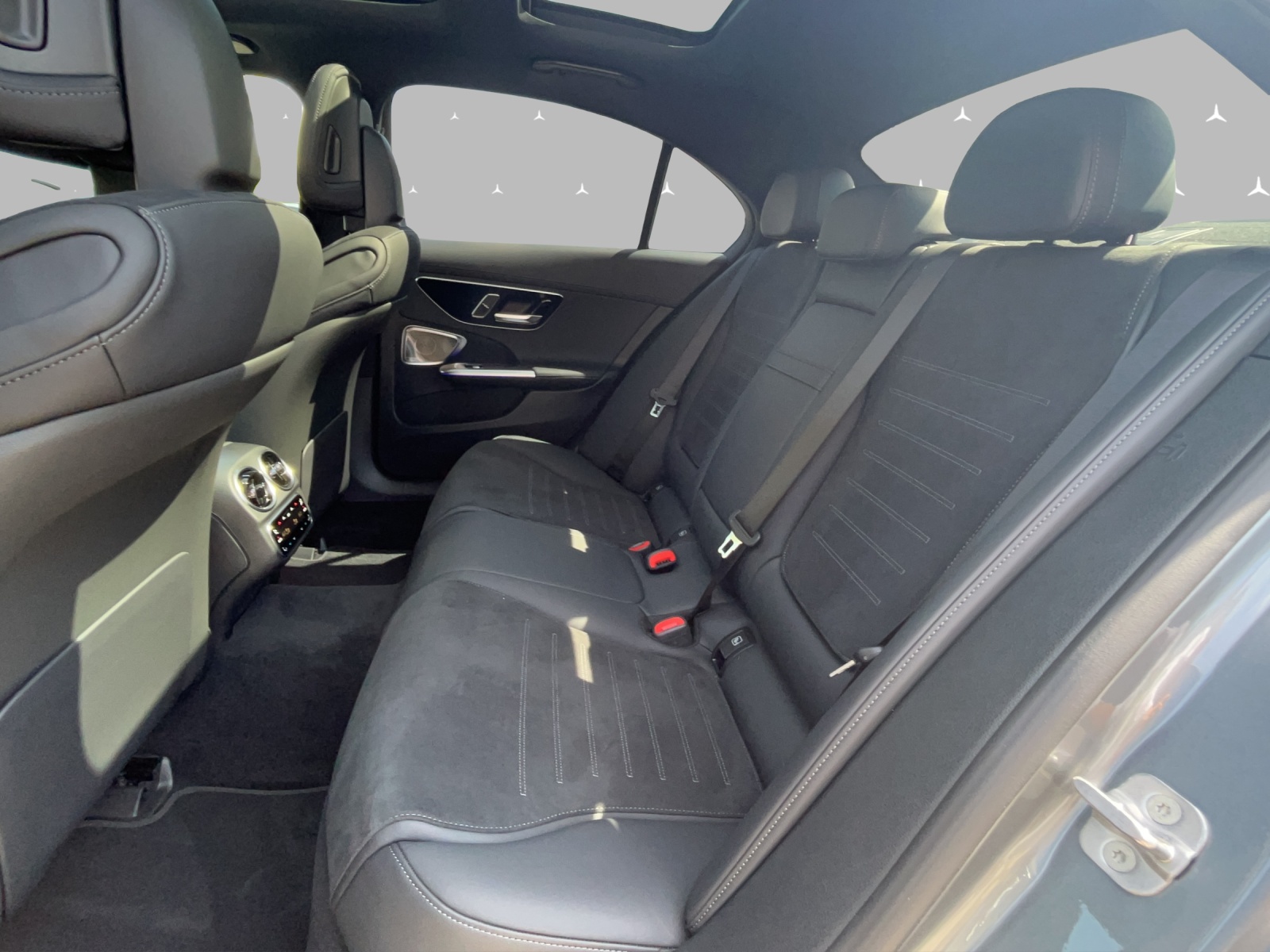 MERCEDES-BENZ C 220 d 4 Matic Swiss Star-image-12