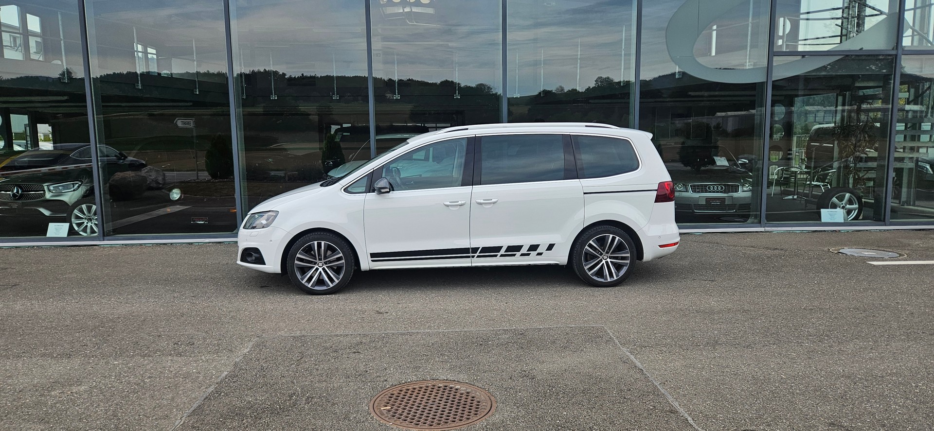 SEAT Alhambra 1.4 TSI FR Line DSG-image-1