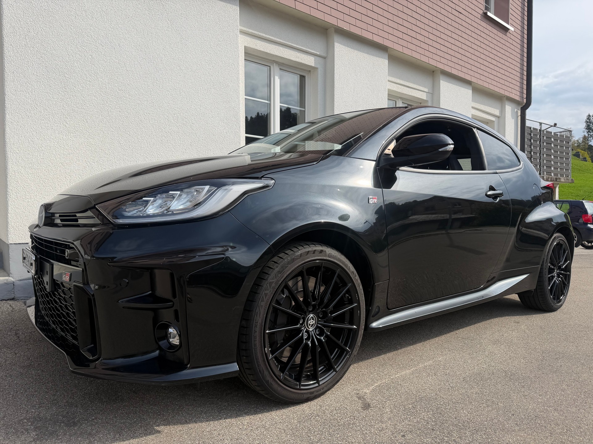 TOYOTA Yaris 1.6 GR Sport-image-7