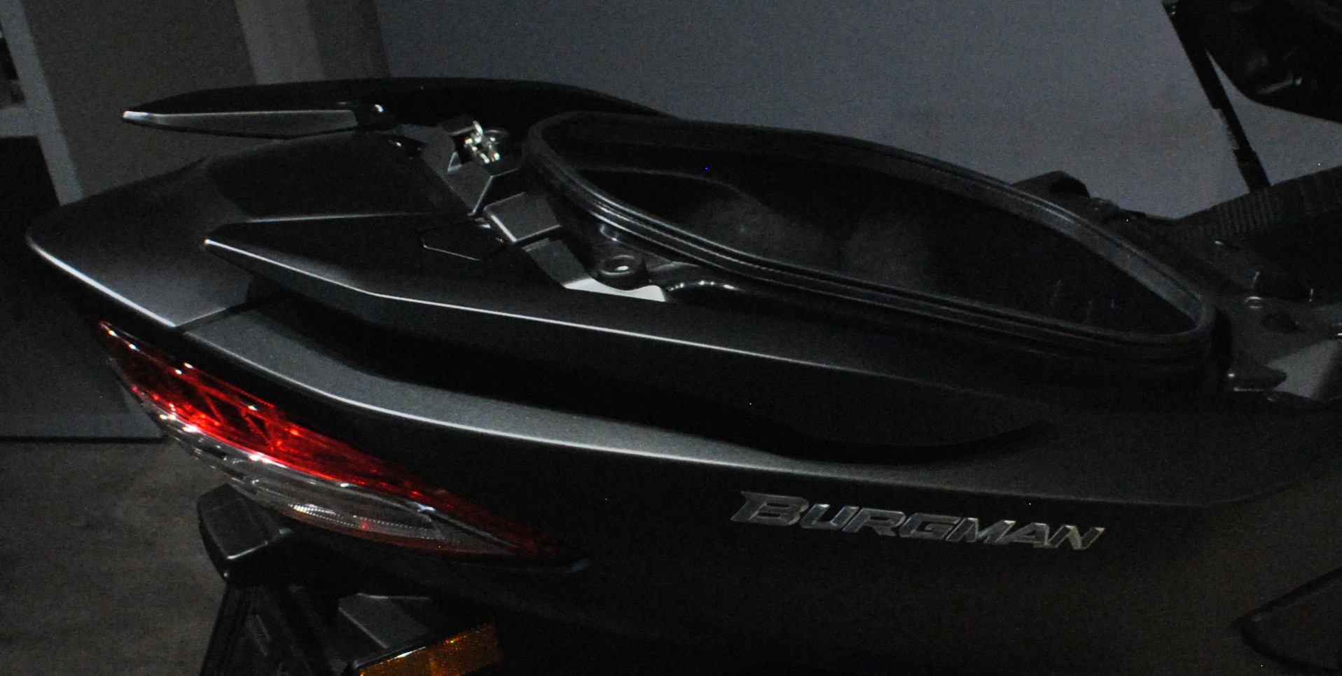 SUZUKI AN 400-image-6