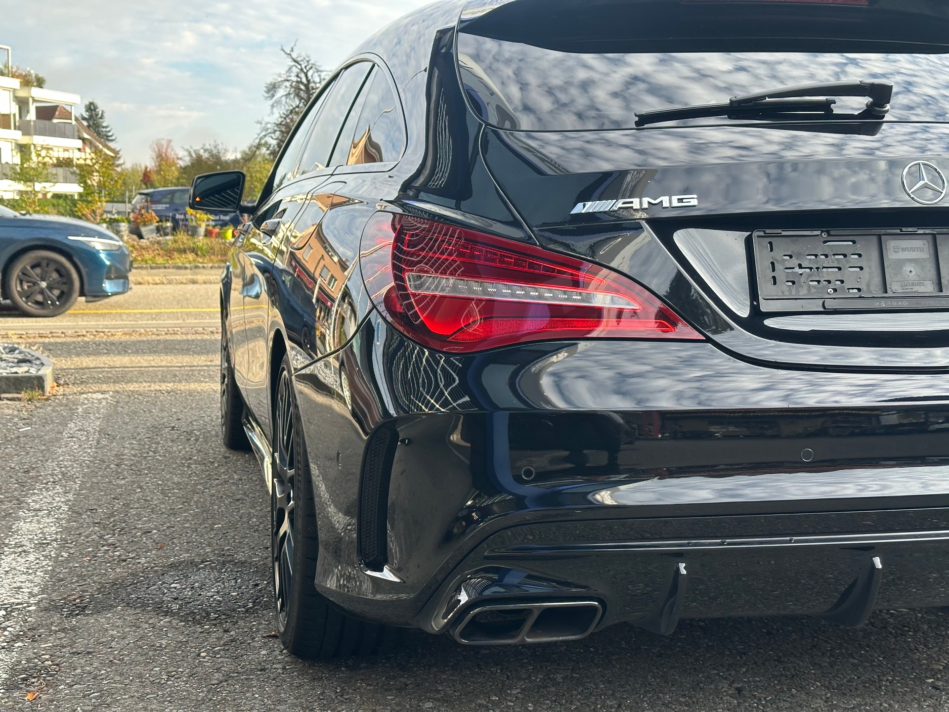 MERCEDES-BENZ CLA Shooting Brake 45 AMG 4Matic Speedshift-image-5