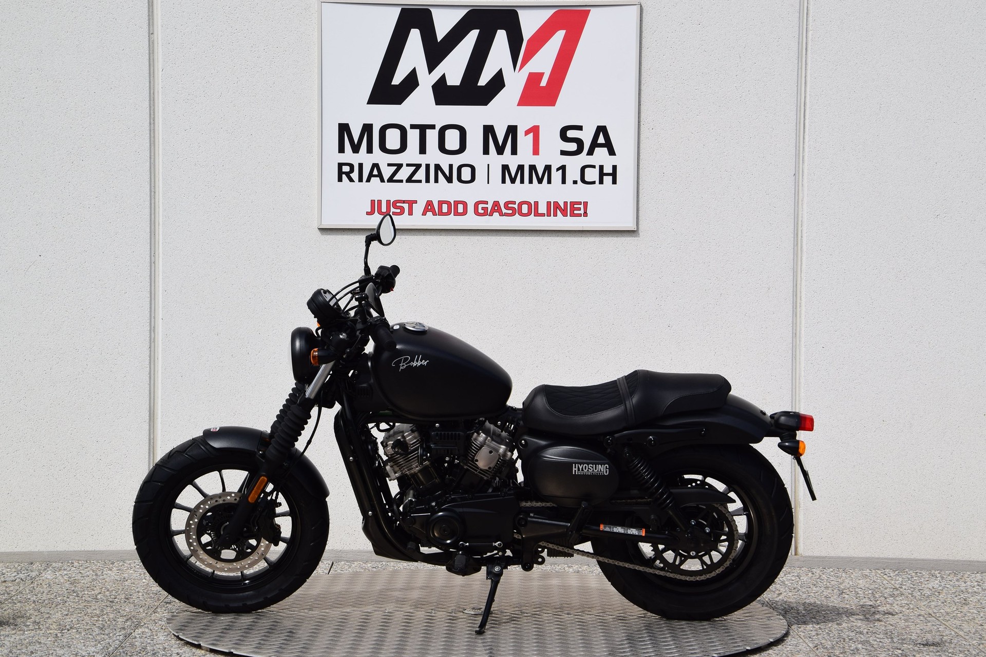 HYOSUNG GV 300 Bobber-image-1