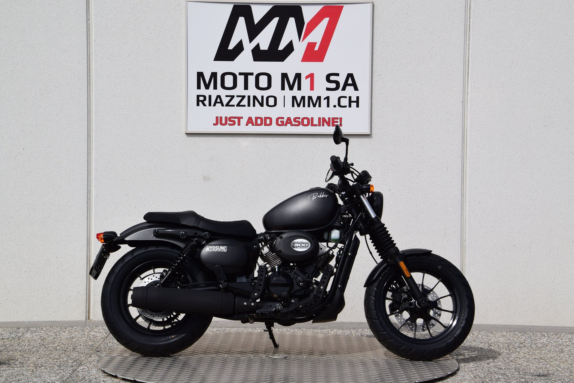 HYOSUNG GV 300 Bobber-image-0