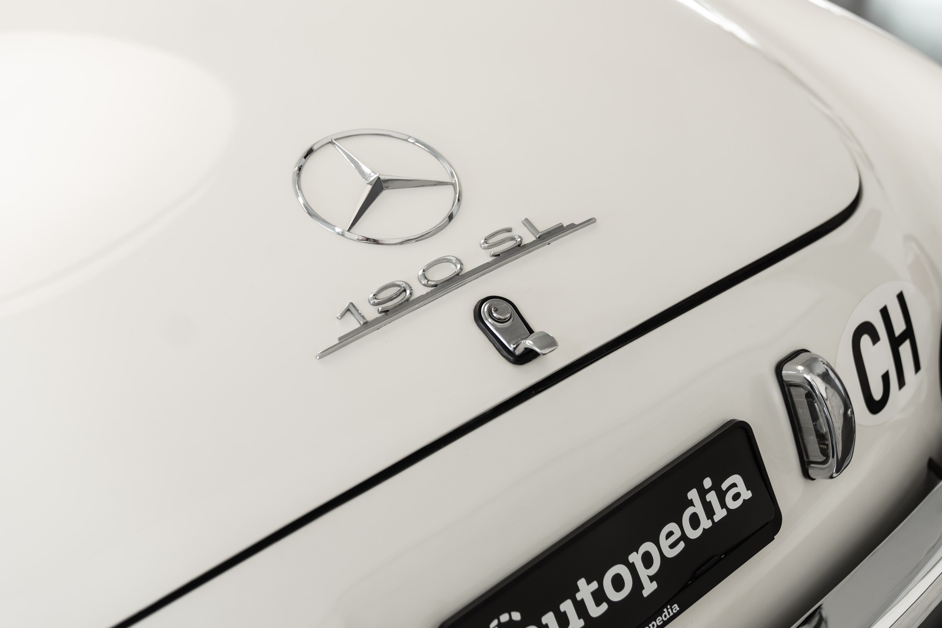 MERCEDES-BENZ 190 SL-image-5