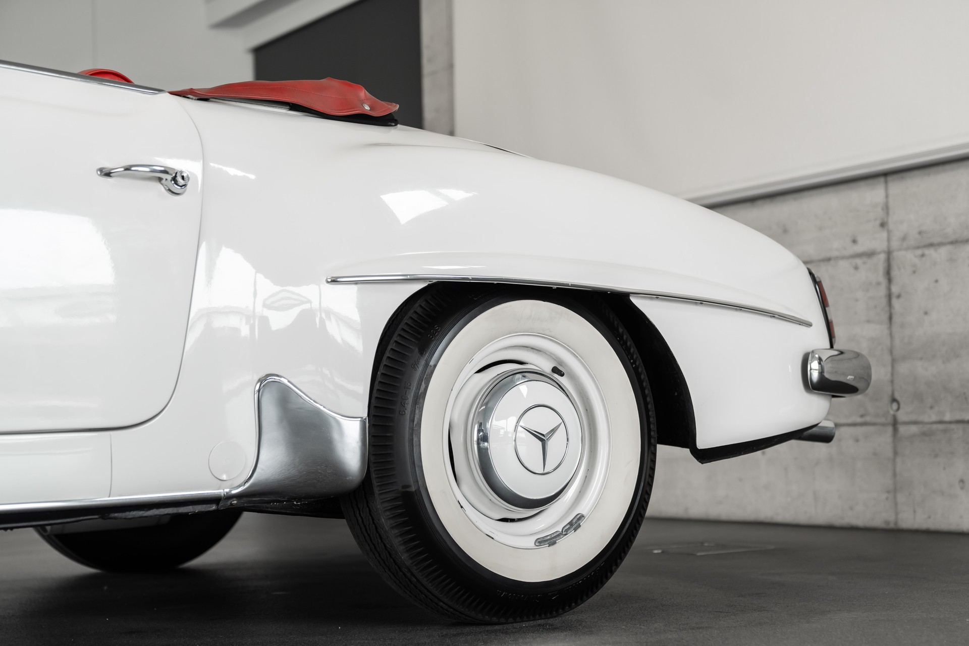 MERCEDES-BENZ 190 SL-showroom-element-2