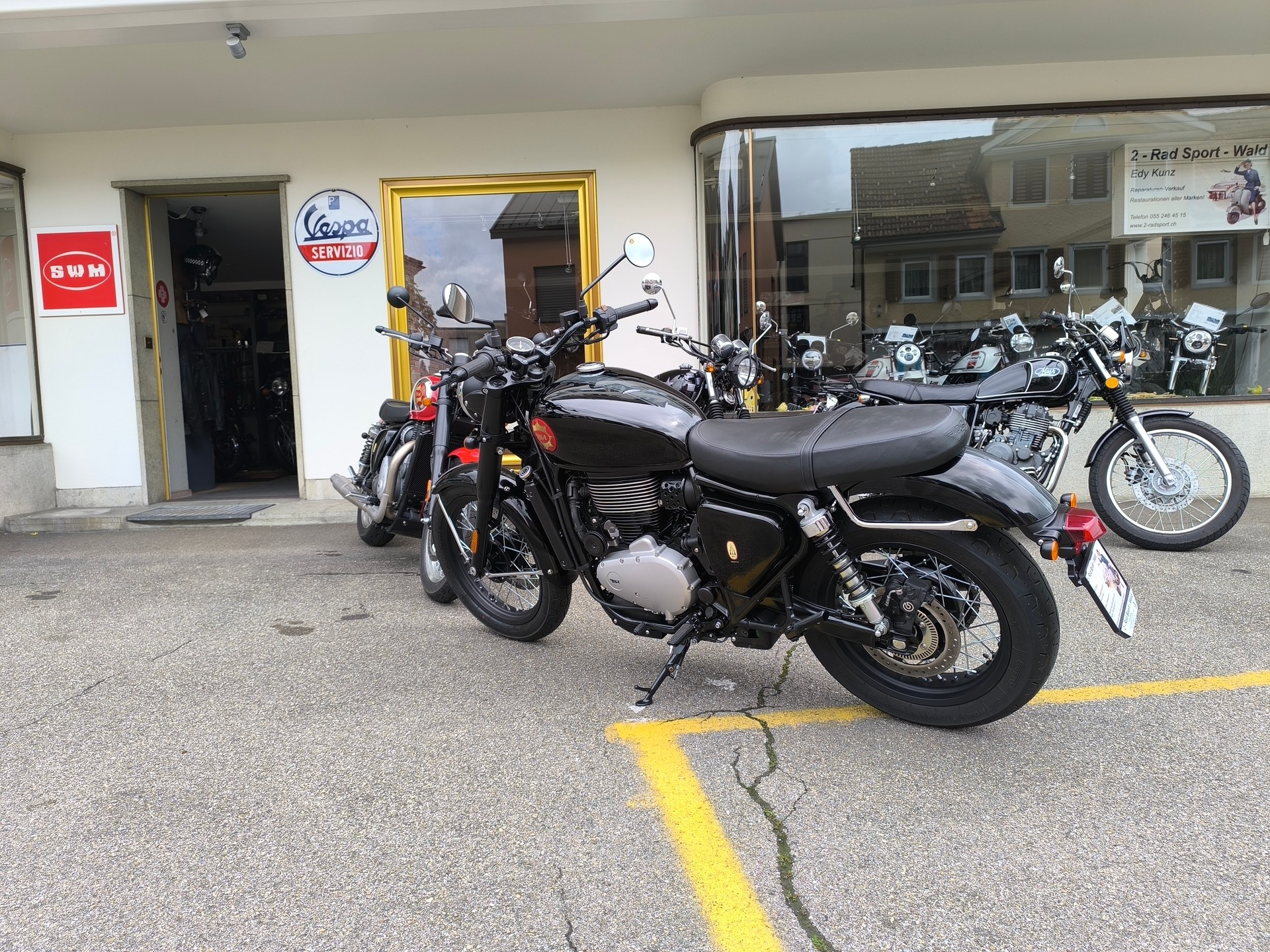 BSA BSA Gold Star 650 schwarz-image-5