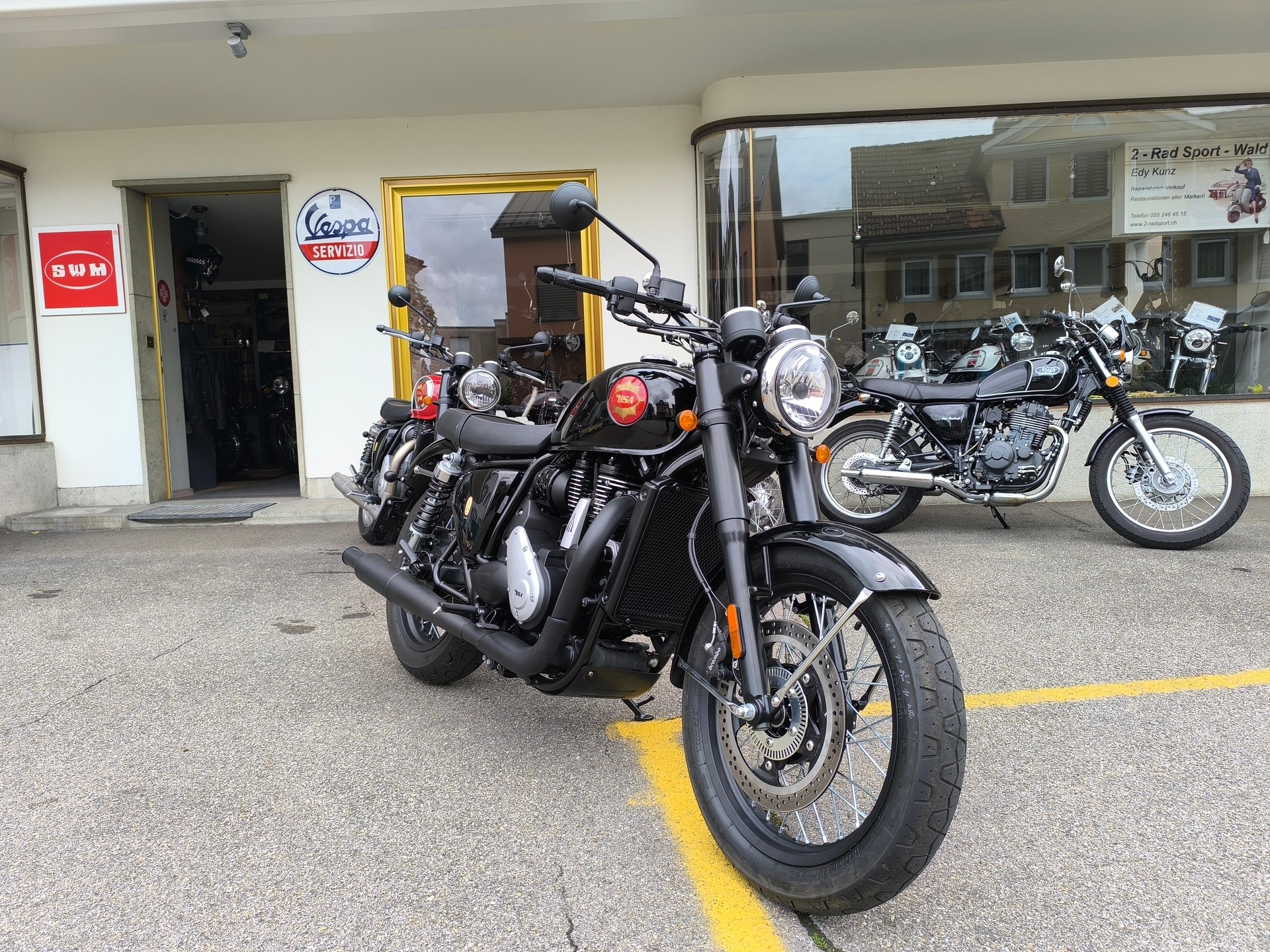 BSA BSA Gold Star 650 schwarz-image-1