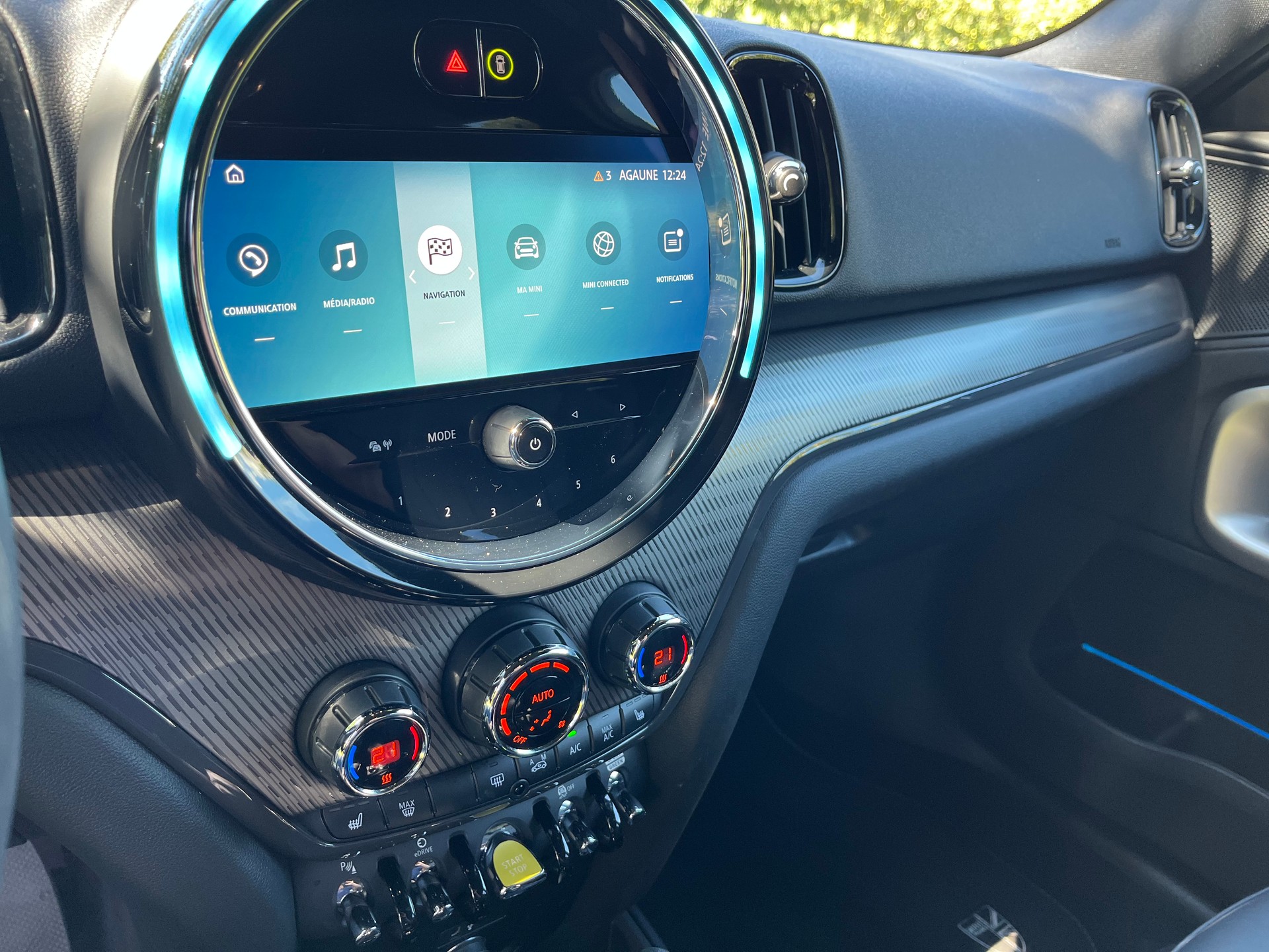 MINI Mini Countryman Cooper SE Trafalgar ALL4 PHEV Steptronic-image-24