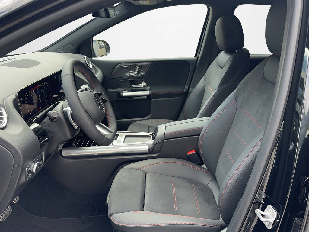 MERCEDES-BENZ B 220 AMG Line 4matic-image-8