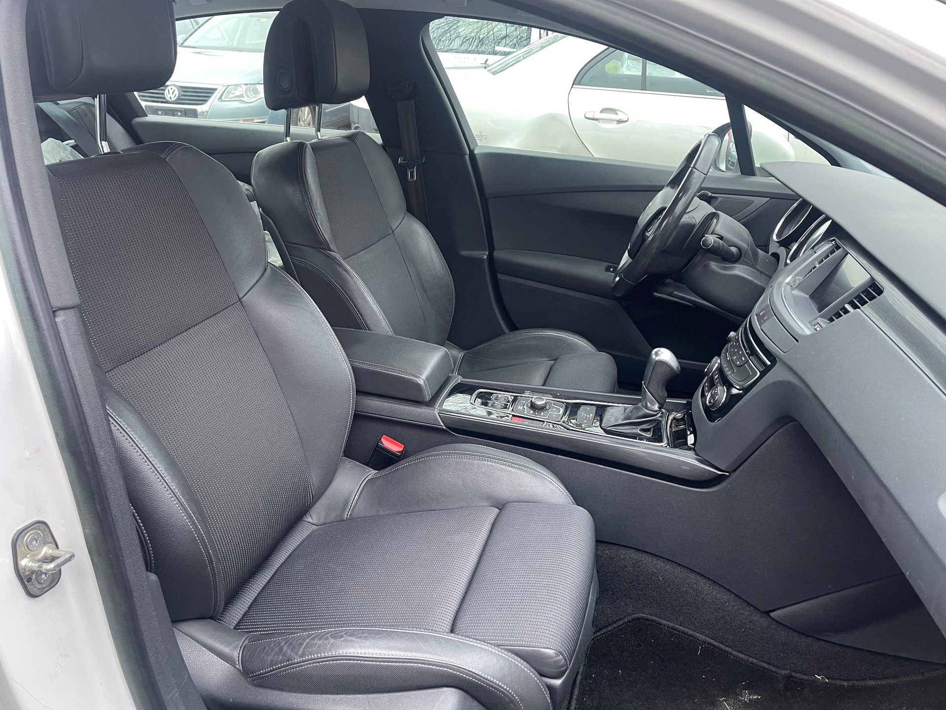 PEUGEOT 508 1.6 16V T Allure Automatic-image-6