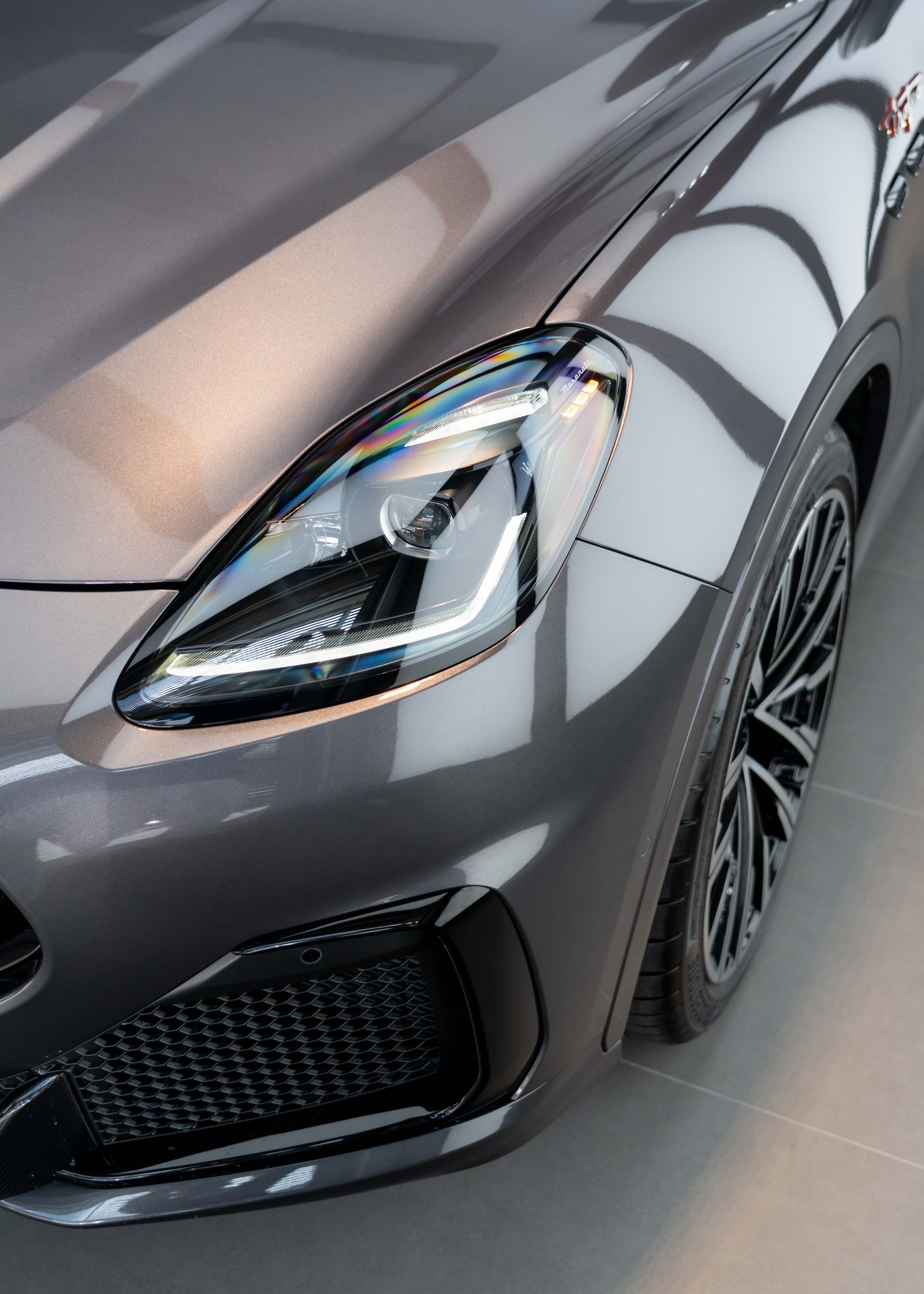 MASERATI Grecale 3.0 Trofeo Automatica-showroom-element-3