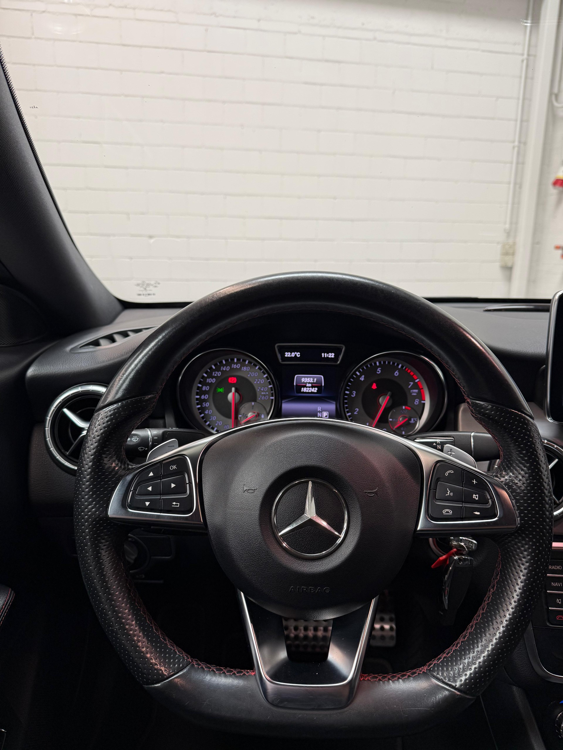 MERCEDES-BENZ CLA 200 AMG Line 7G-DCT Limited White Black Performance mit 2Jahre Garantie opt-image-15