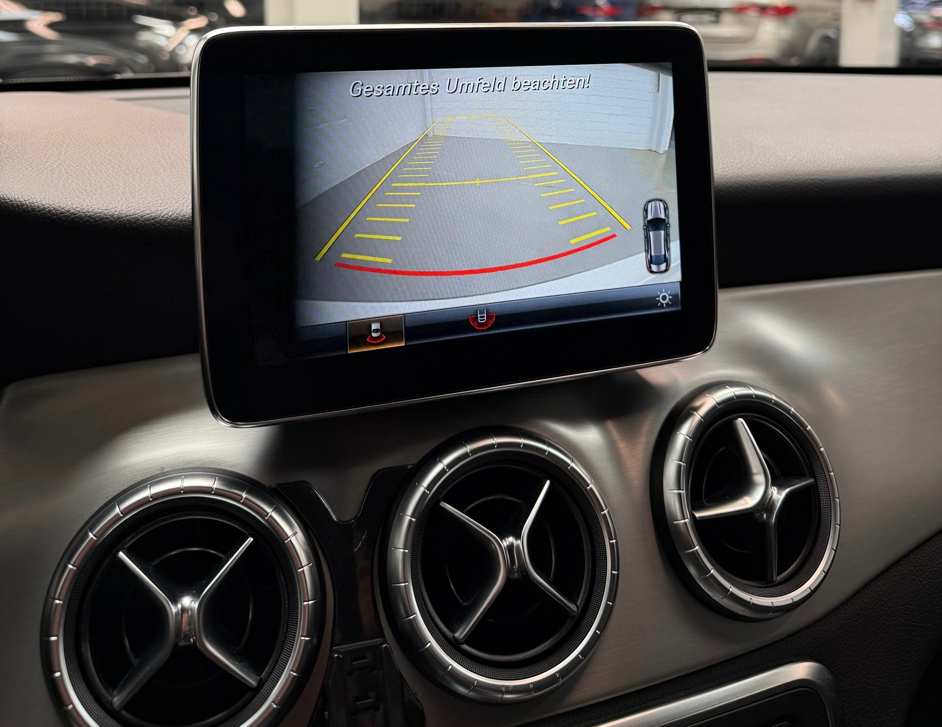MERCEDES-BENZ CLA 200 AMG Line 7G-DCT Limited White Black Performance mit 2Jahre Garantie opt-image-10