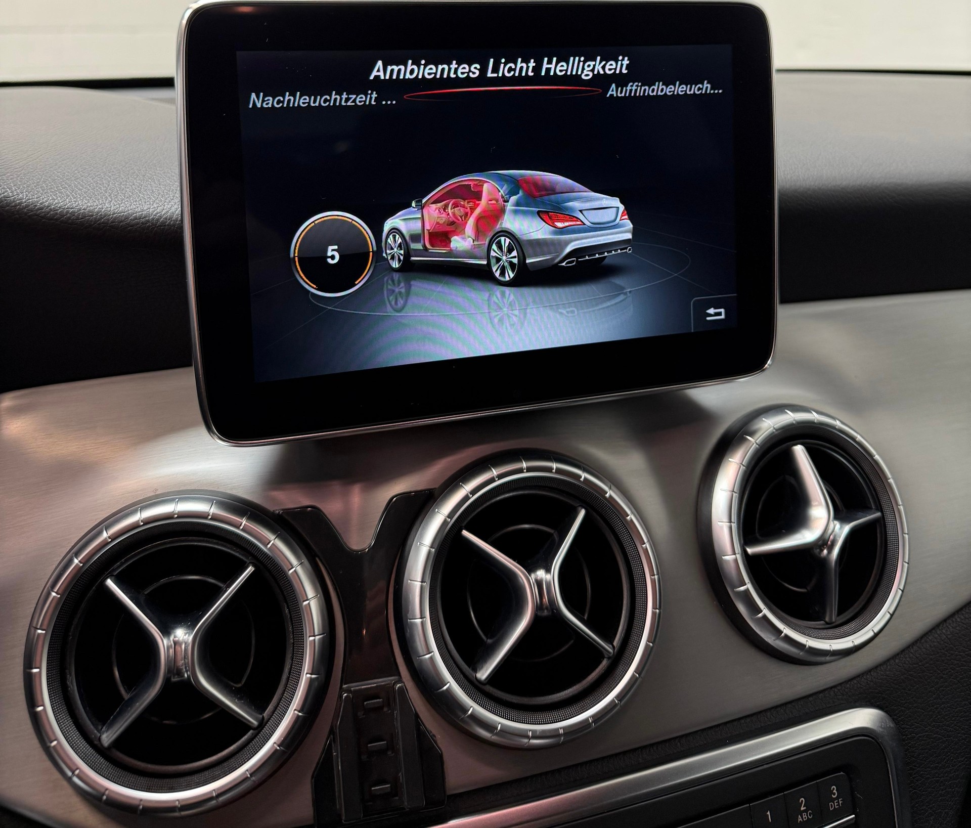 MERCEDES-BENZ CLA 200 AMG Line 7G-DCT Limited White Black Performance mit 2Jahre Garantie opt-image-17