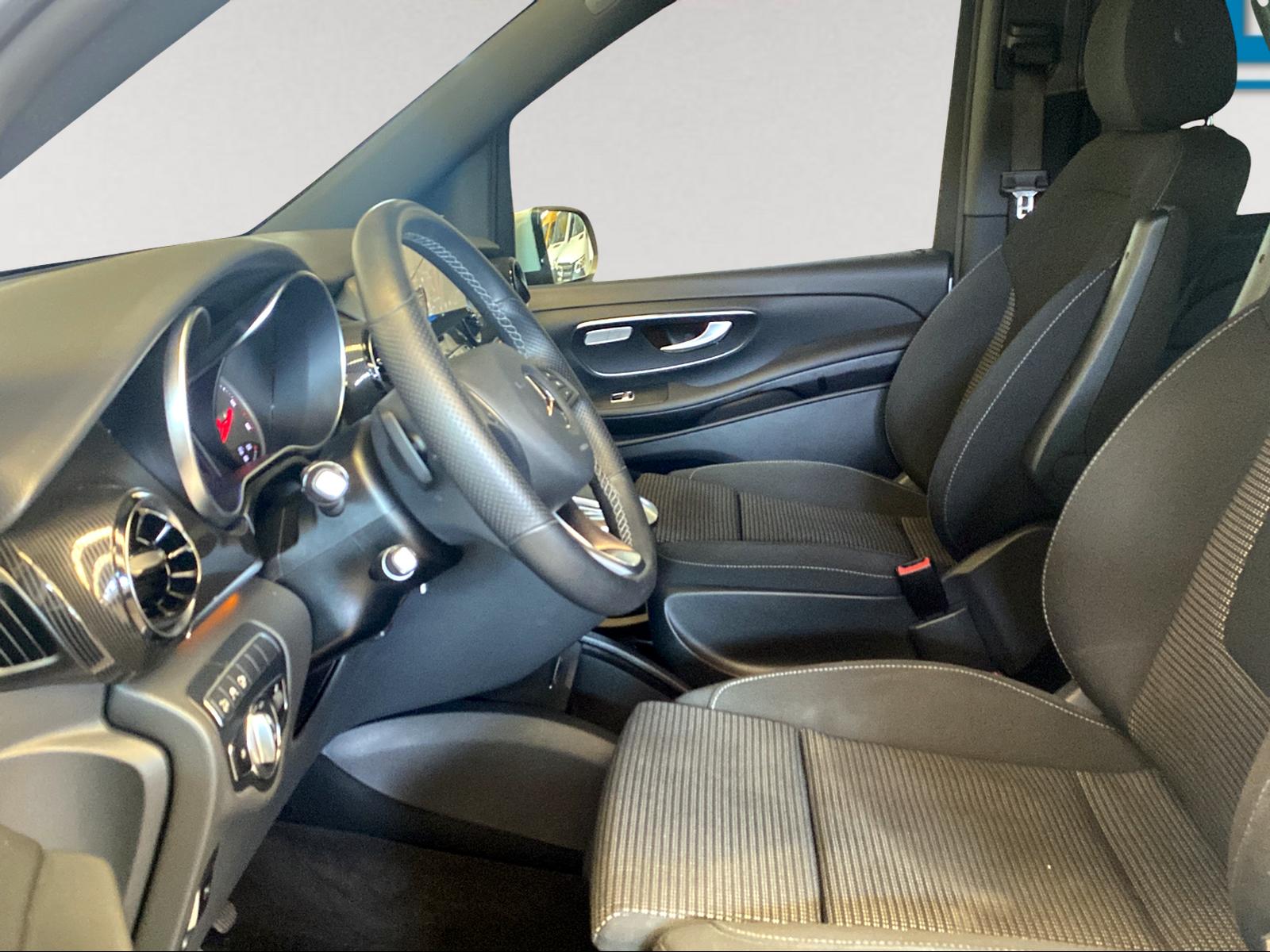 MERCEDES-BENZ V 250 d lang Trend 4Matic 9G-Tronic-image-2