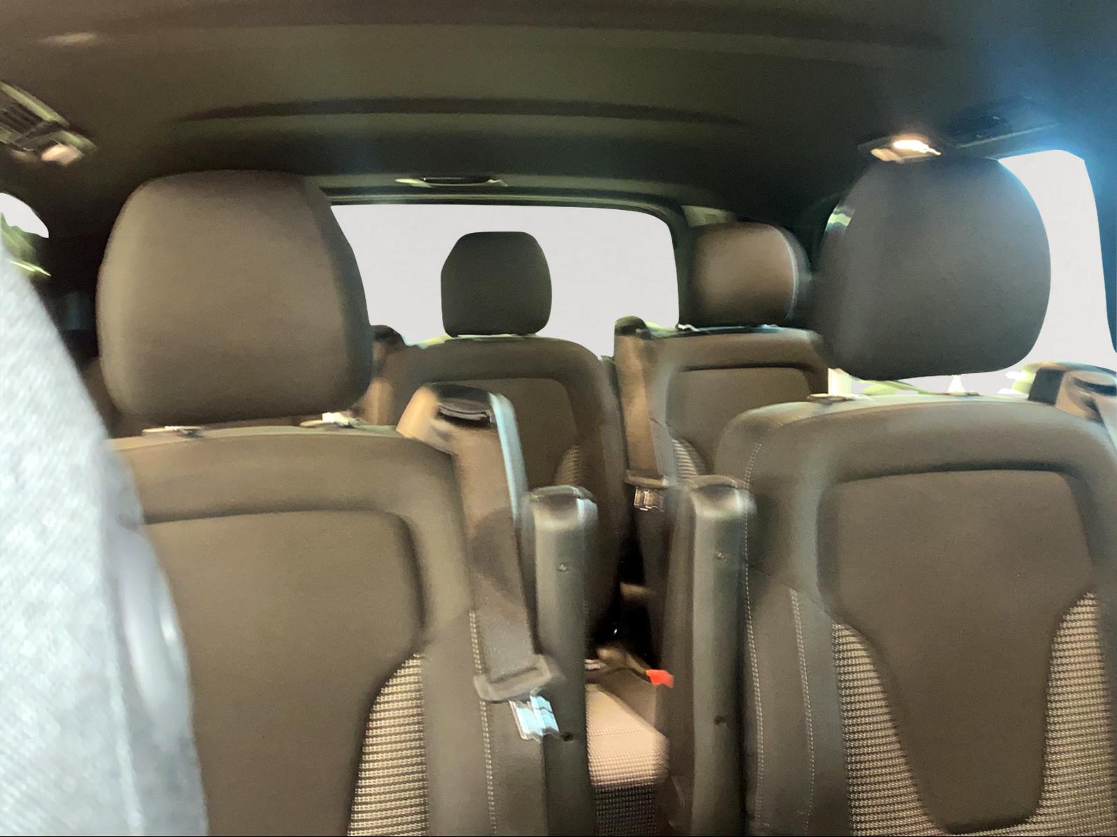 MERCEDES-BENZ V 250 d lang Trend 4Matic 9G-Tronic-image-4