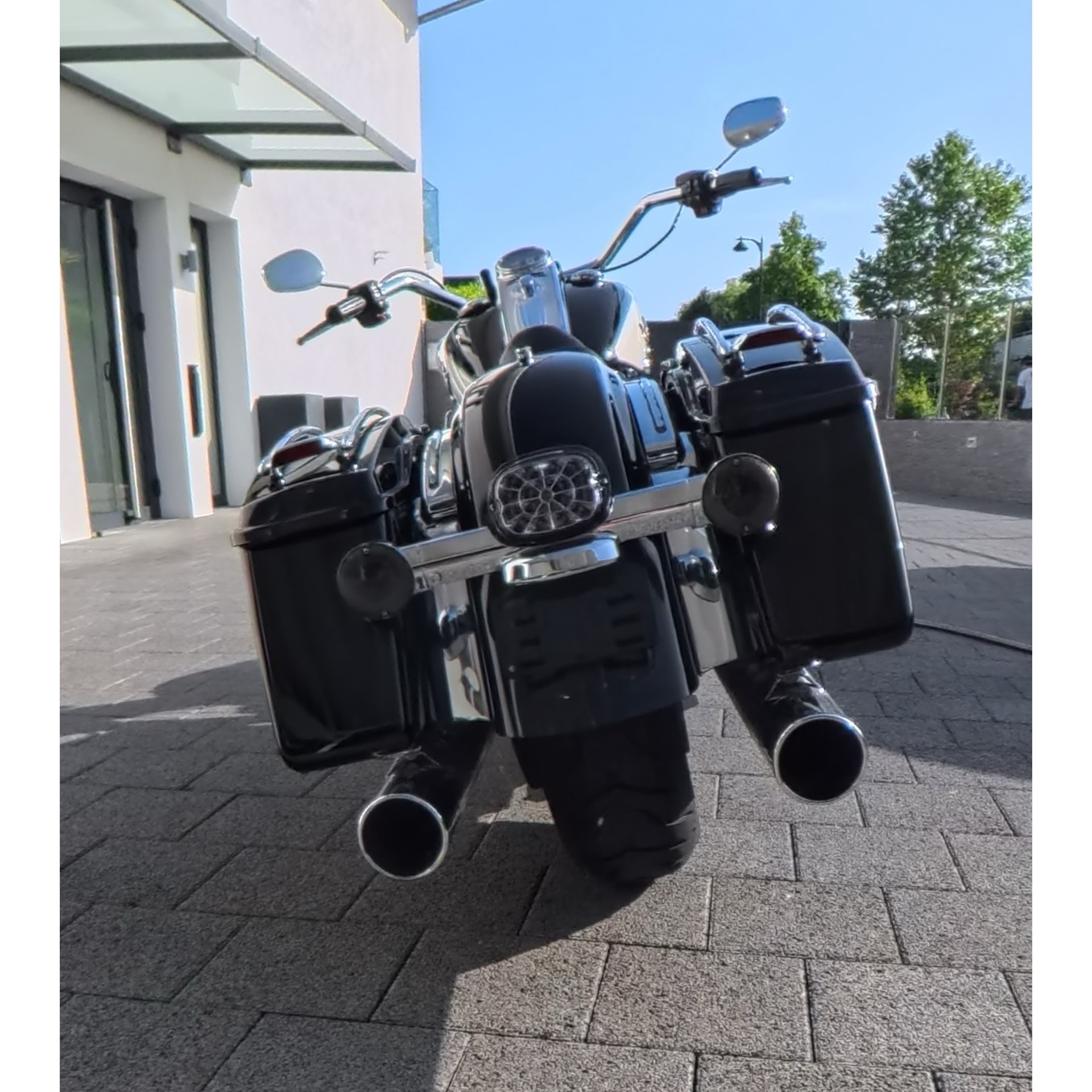 HARLEY-DAVIDSON FLHP-image-1
