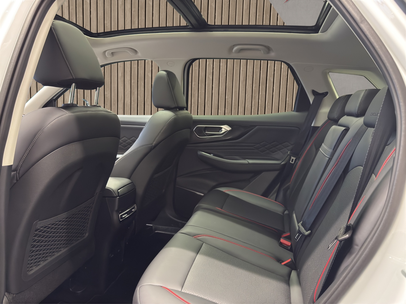 BAIC X7 1.5 Luxury, Neuheit, CH-Fahrzeug! Auch andere Farben!-image-5