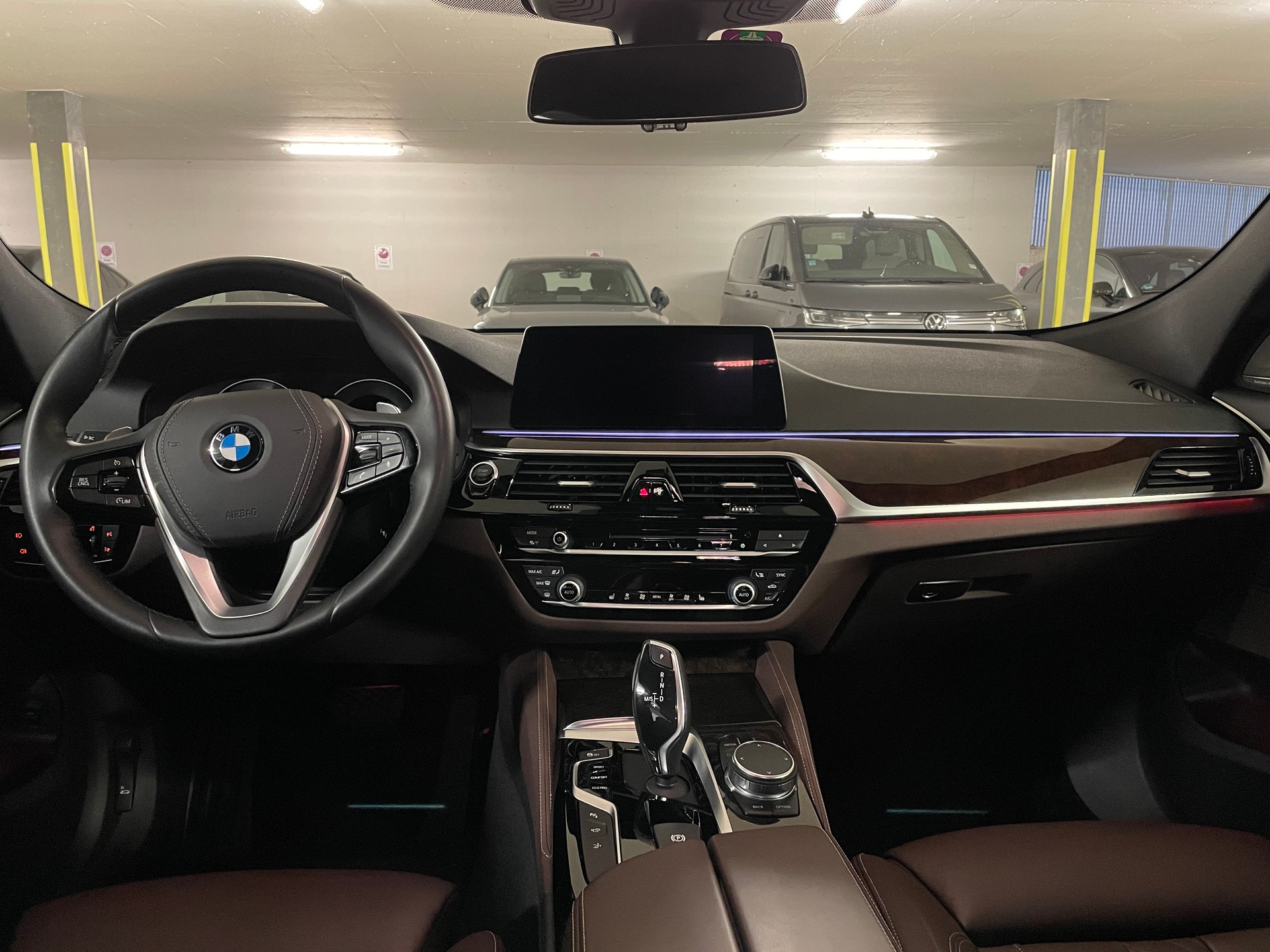 BMW 640i GT xDrive Luxury Line Steptronic-image-4