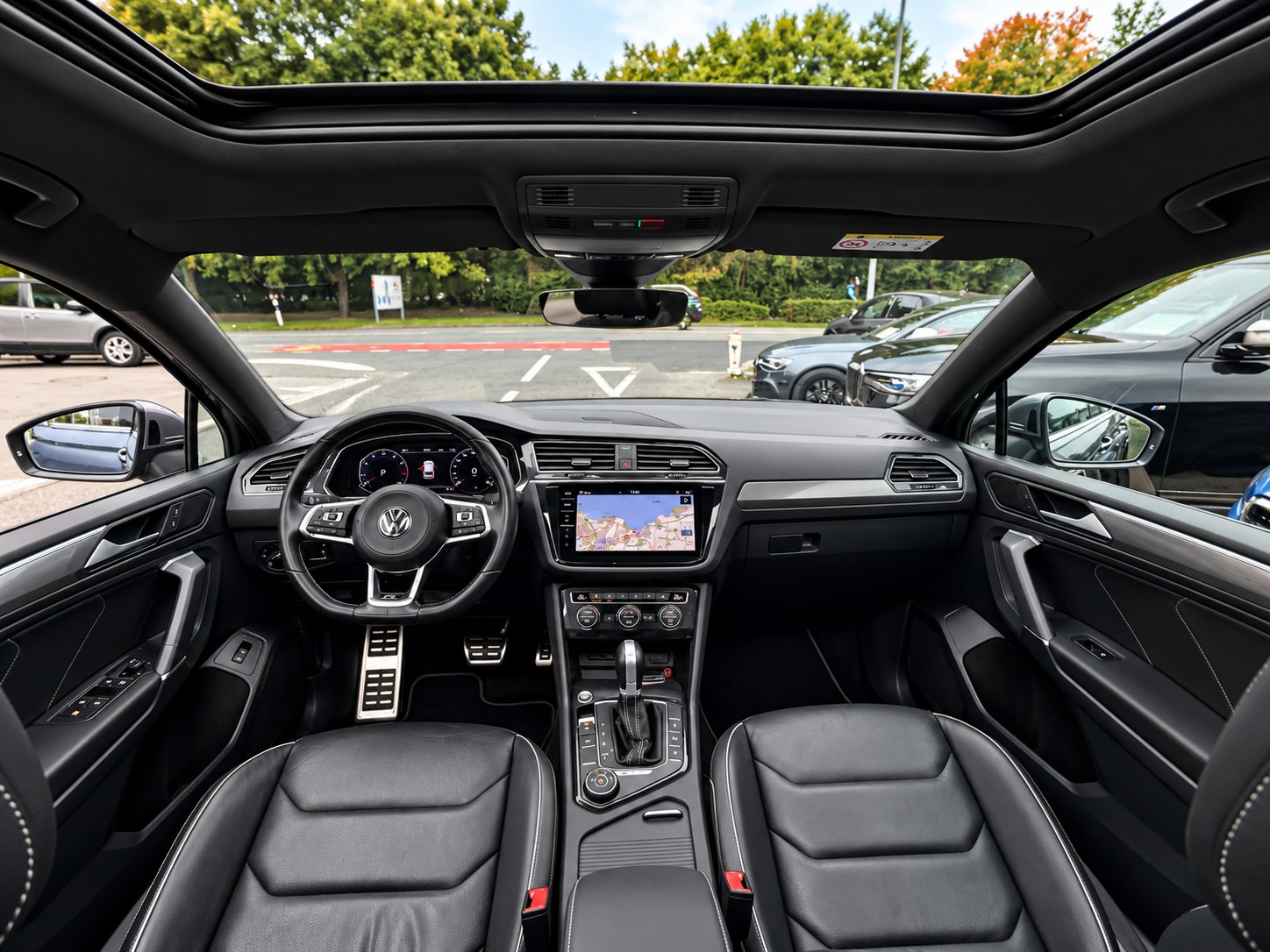 VW Tiguan Allspace 2.0TSI Highline 4Motion DSG R-Line-image-21