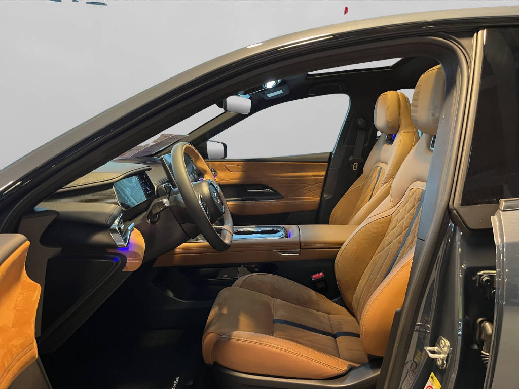 MAZDA 6e Takumi Plus Long Range-image-4