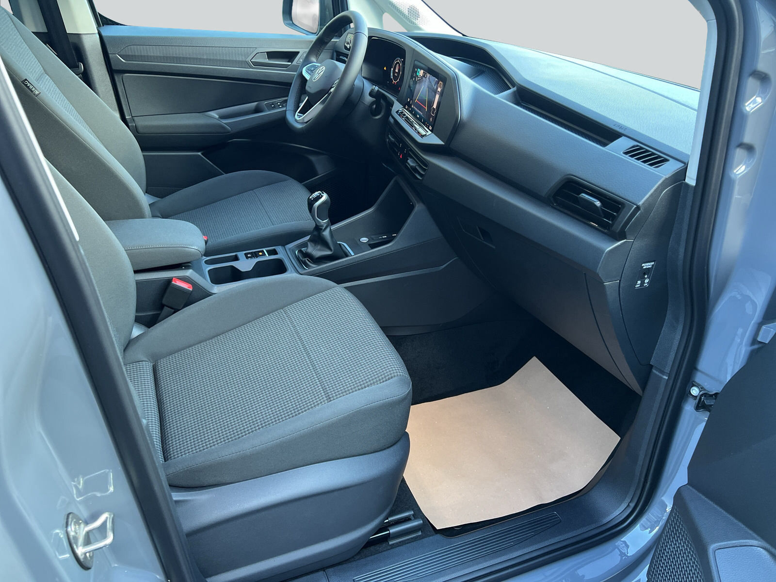 VW Caddy Maxi 2.0 TDI 4Motion-image-10