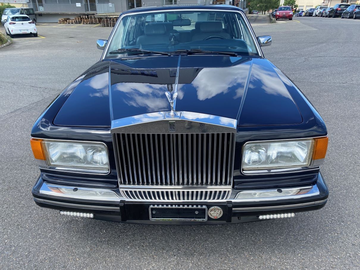 ROLLS-ROYCE Silver Spirit II . Véhicule CH - ( JOINTS DE CULASSE A PREVOIR )