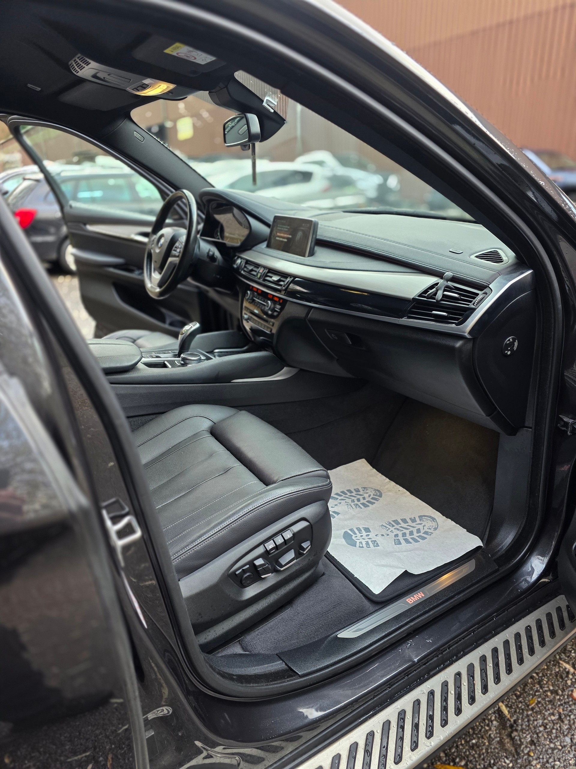 BMW X6 xDrive 50i Steptronic-image-6