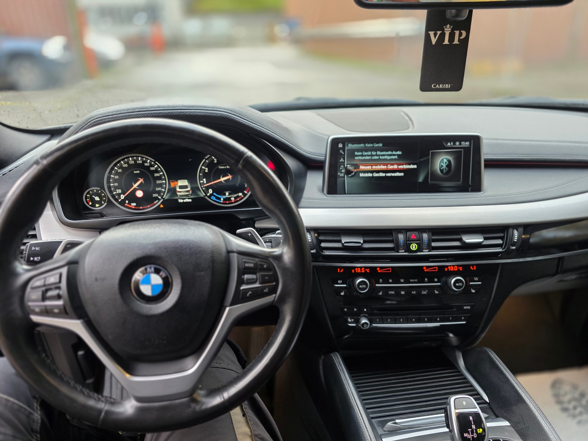 BMW X6 xDrive 50i Steptronic-image-12