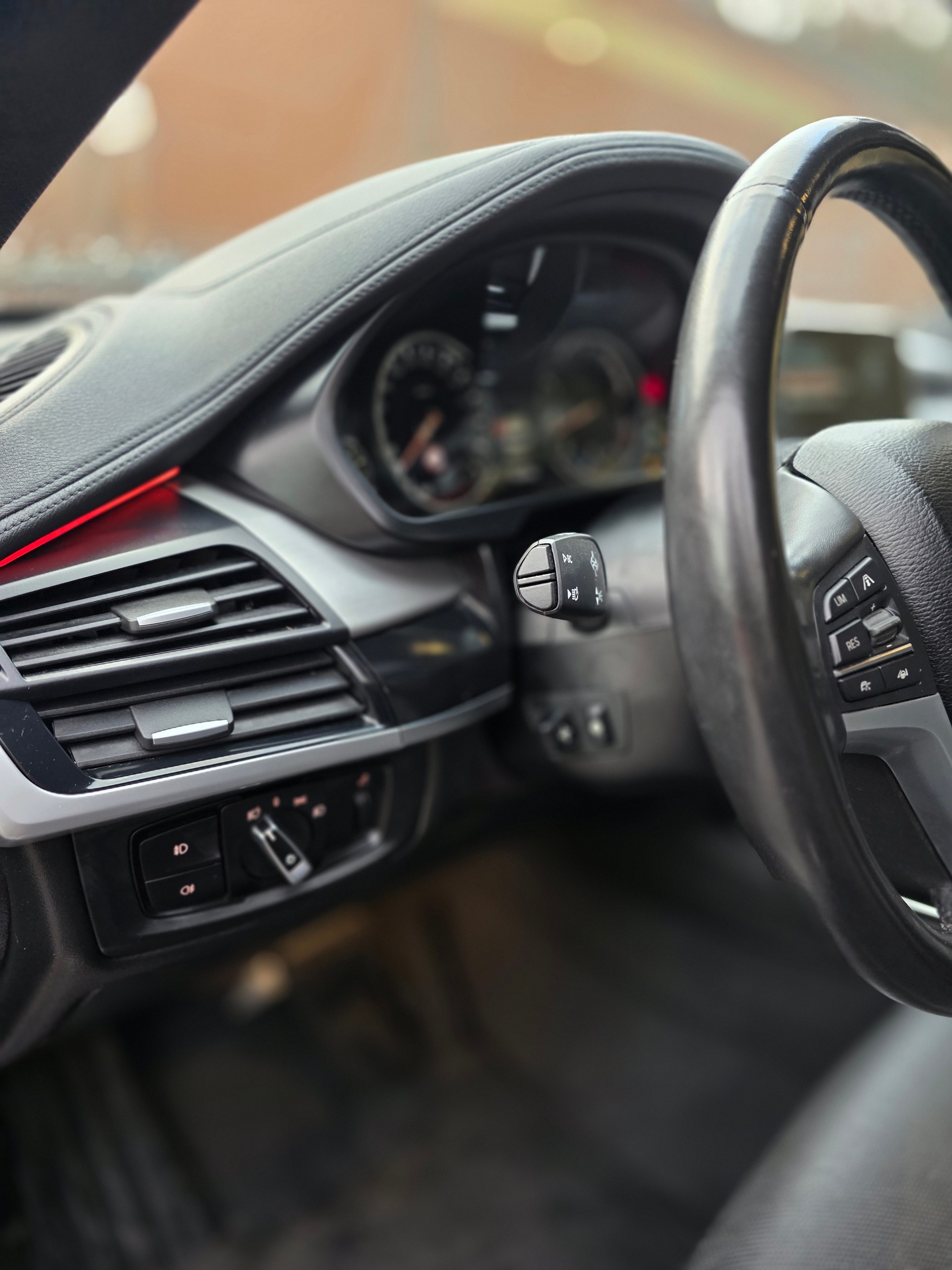 BMW X6 xDrive 50i Steptronic-image-11