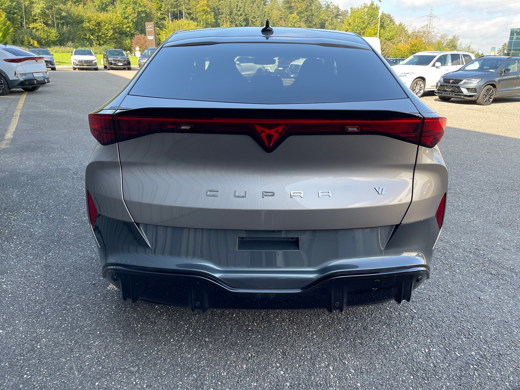 CUPRA Tavascan Type 9 77 kWh VZ Adrenaline-image-3