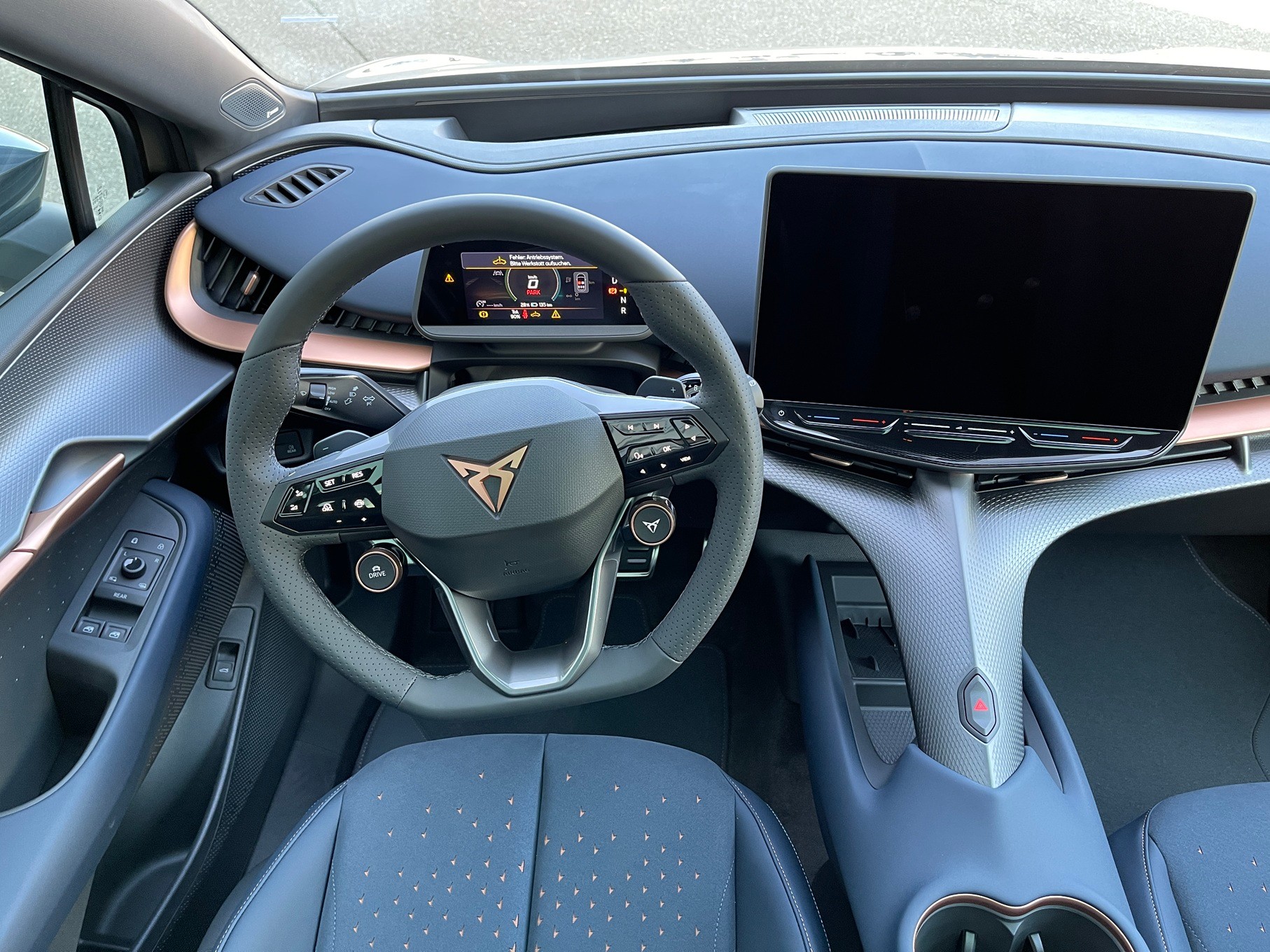 CUPRA Tavascan Type 9 77 kWh VZ Adrenaline-image-7