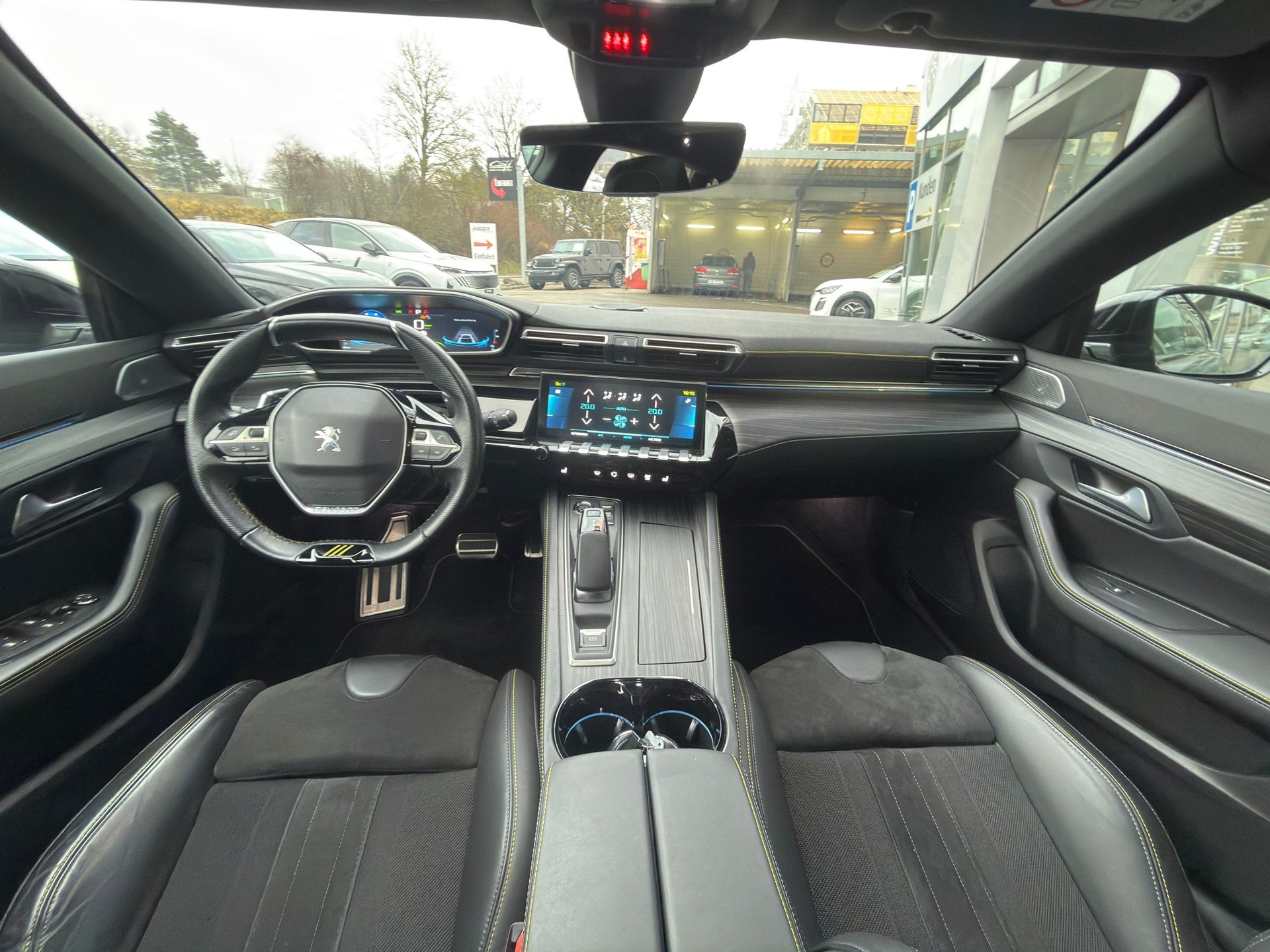 PEUGEOT 508 SW Hybrid4 360 e Sport Engineered-image-6