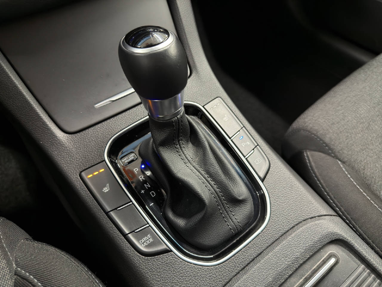 HYUNDAI i30 Wagon 1.5 T-GDi Amplia-image-9