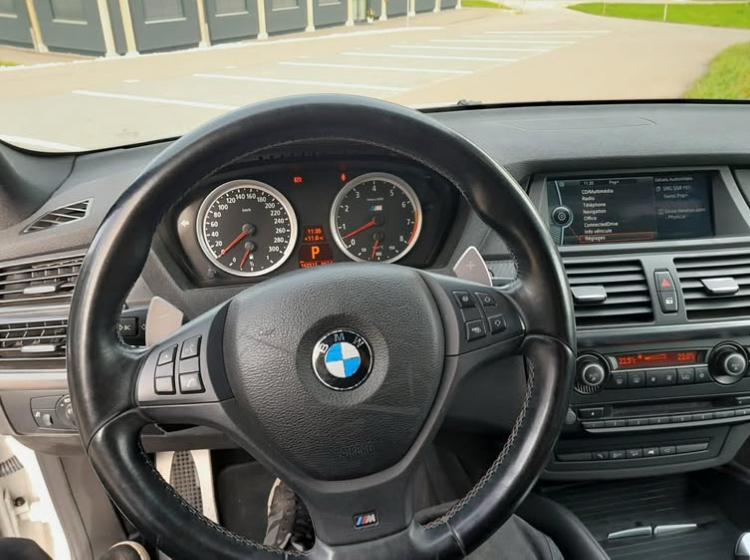 BMW X5 xDrive M Steptronic-image-2