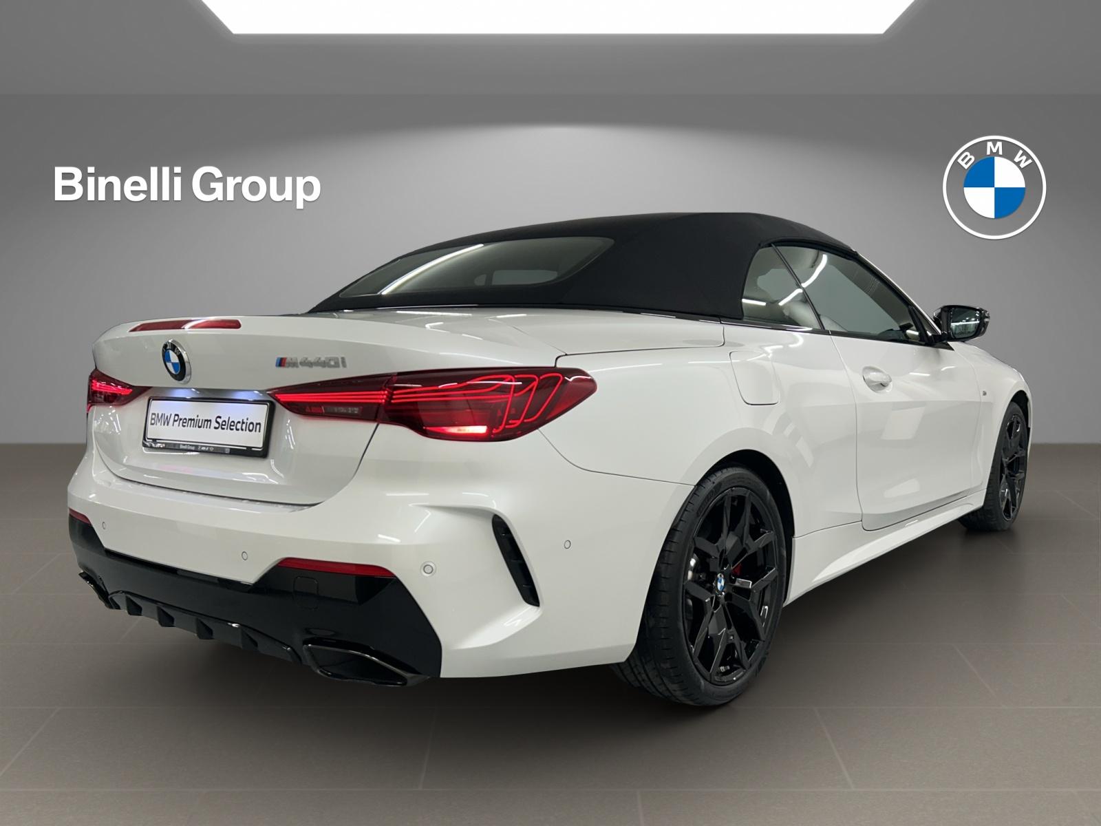 BMW M440i xDrive Cabrio-image-4