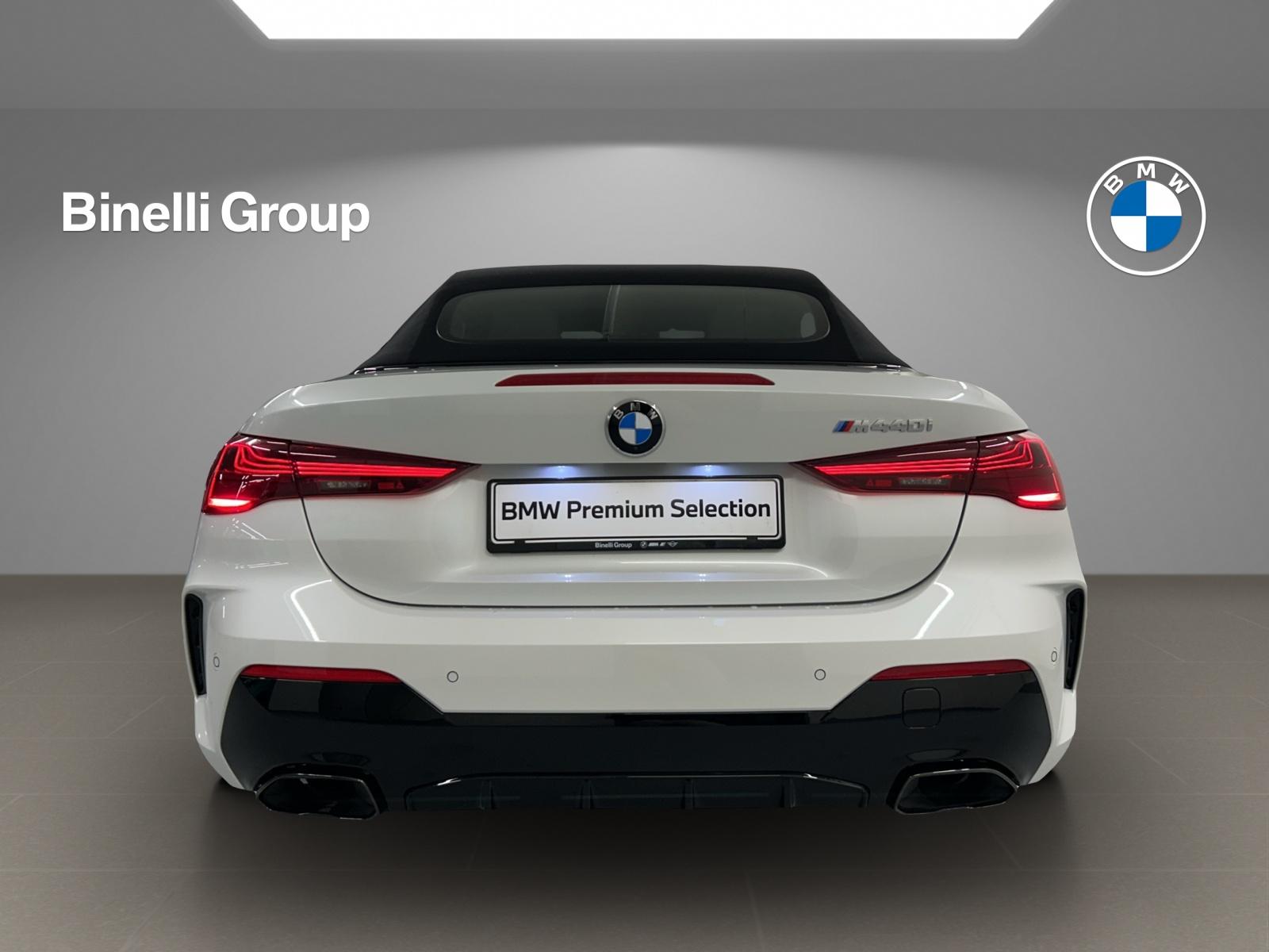 BMW M440i xDrive Cabrio-showroom-element-3