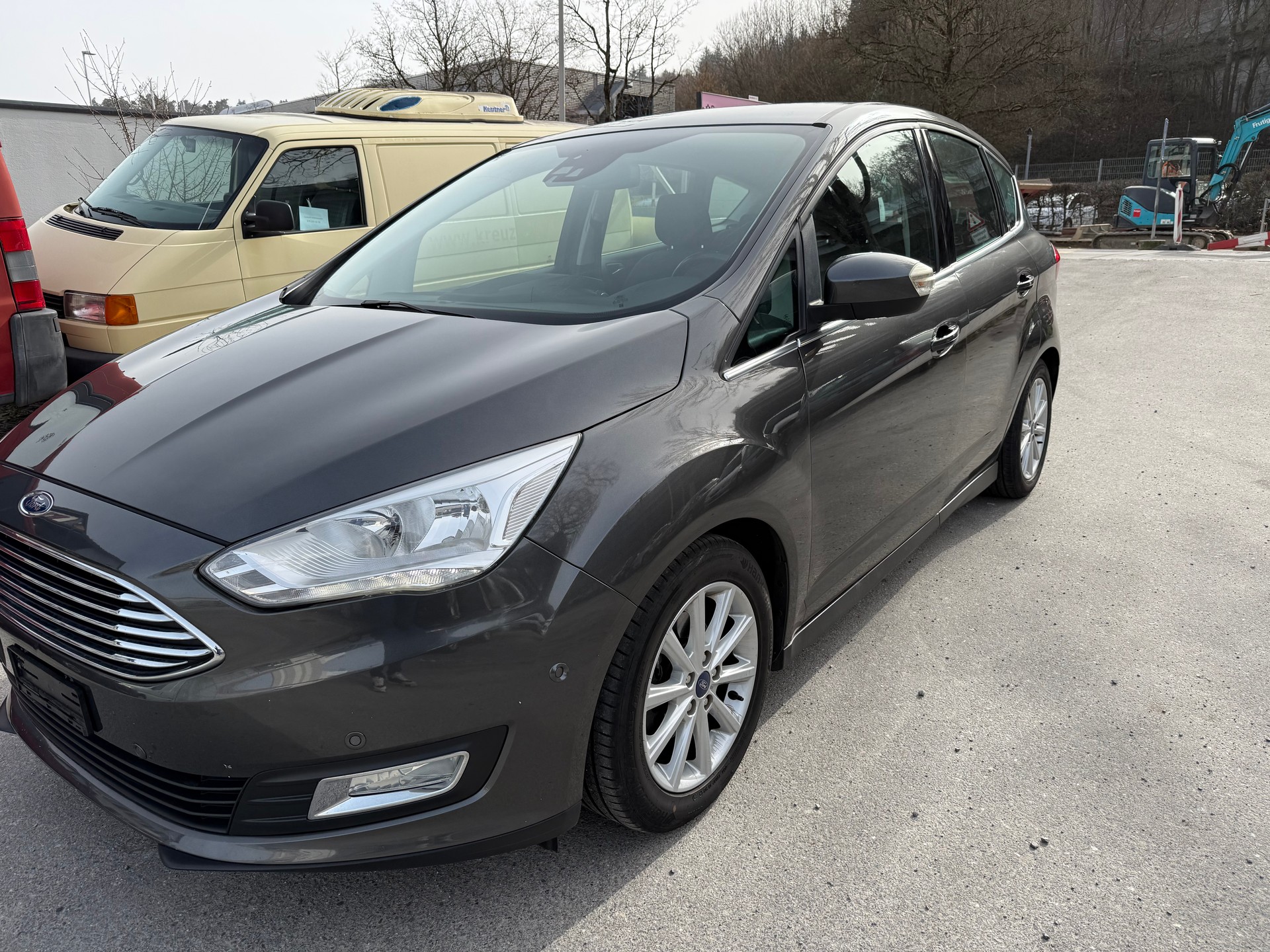 FORD C-Max 1.0 SCTi Titanium-image-1