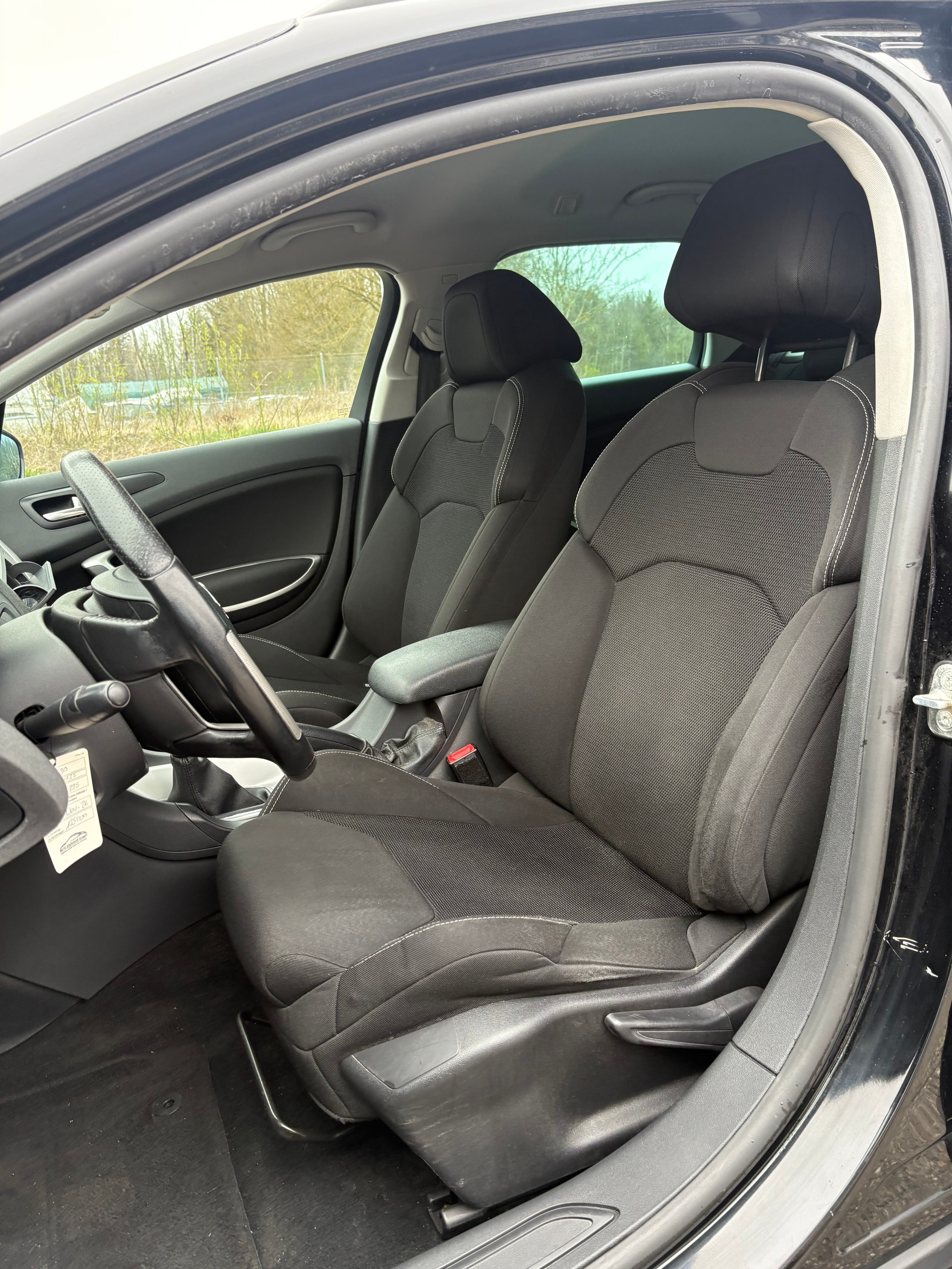 CITROEN C5 Tourer 2.0 HDi Dynamique-image-9