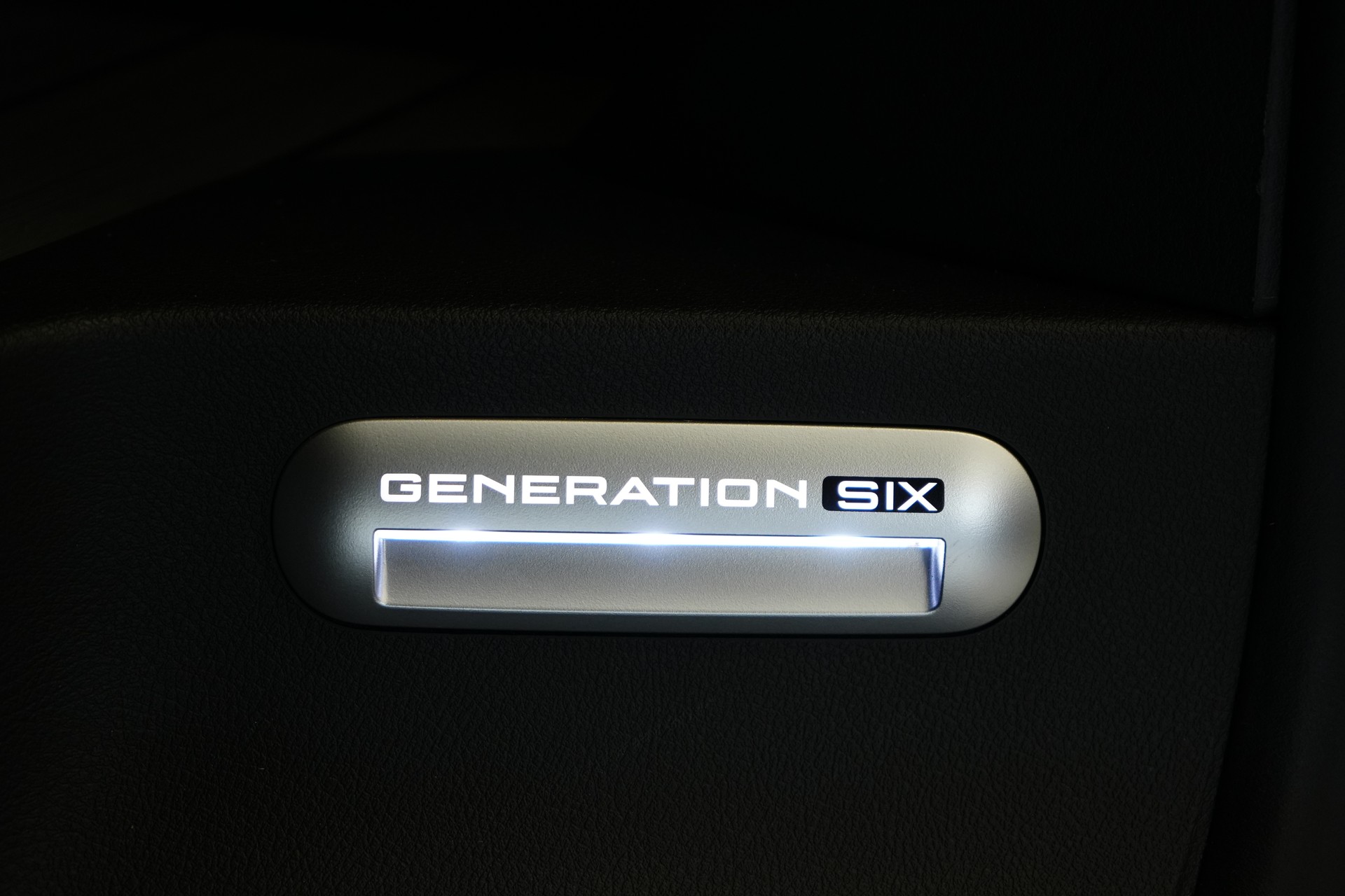 VW T6.1 Multivan 2.0 Bi-TDI Generation Six 4Motion DSG-image-10