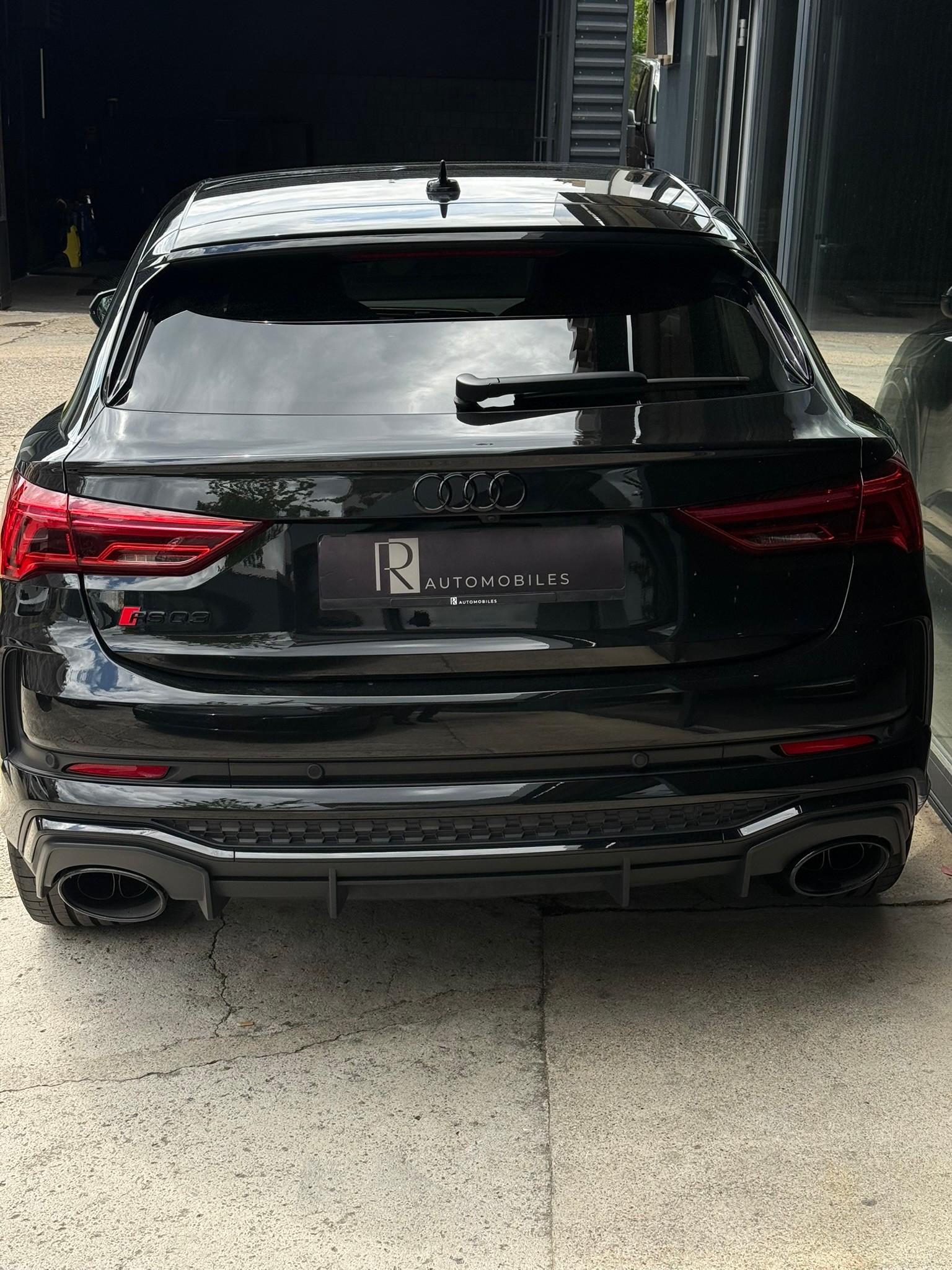 AUDI RS Q3 Sportback quattro S tronic-image-5