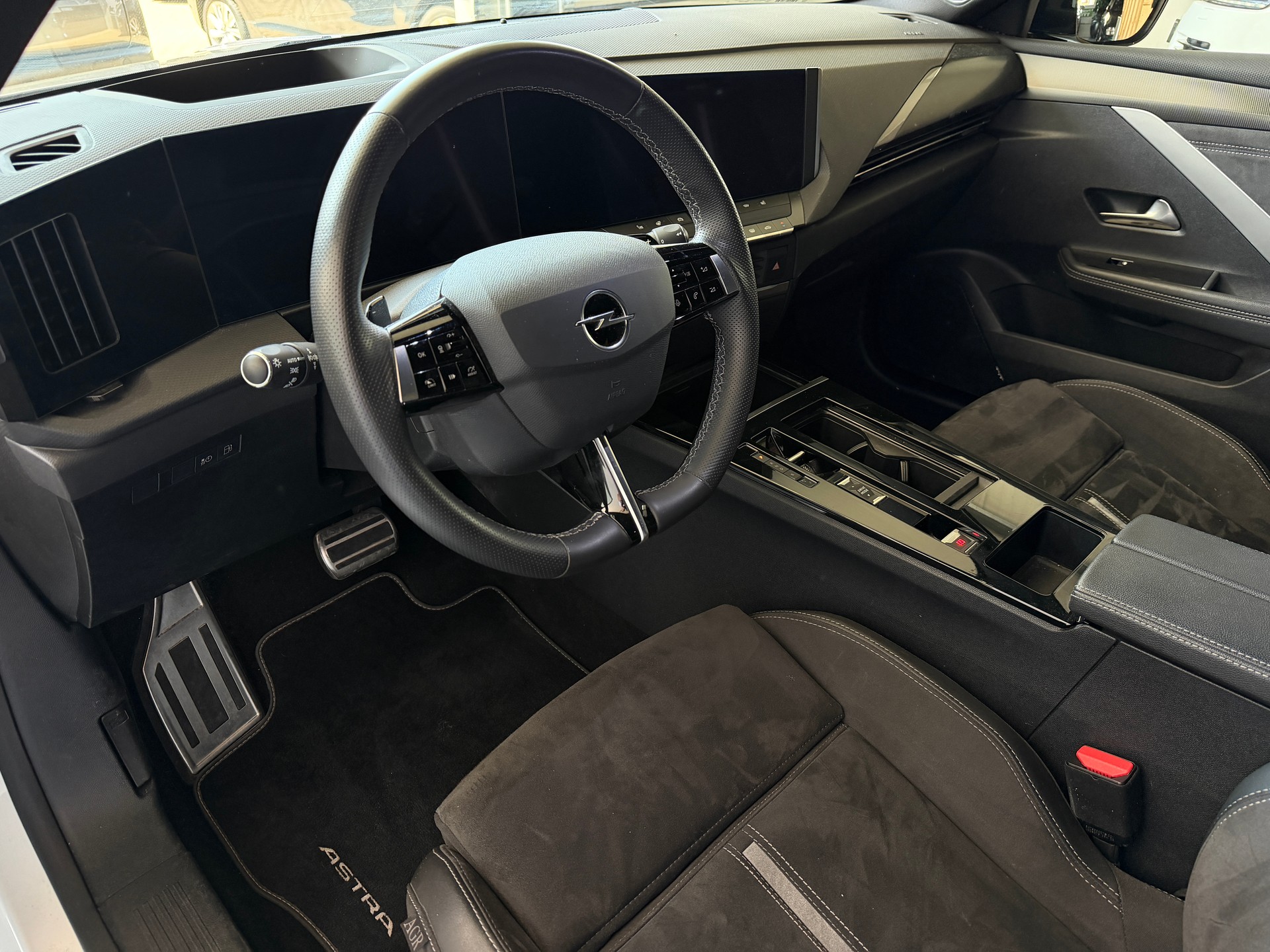 OPEL Astra Sports Tourer 1.6 T PHEV 225 GSe-image-10