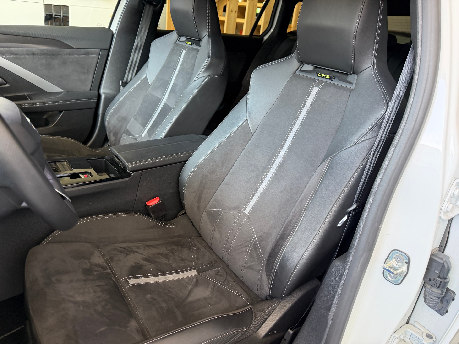 OPEL Astra Sports Tourer 1.6 T PHEV 225 GSe-image-11