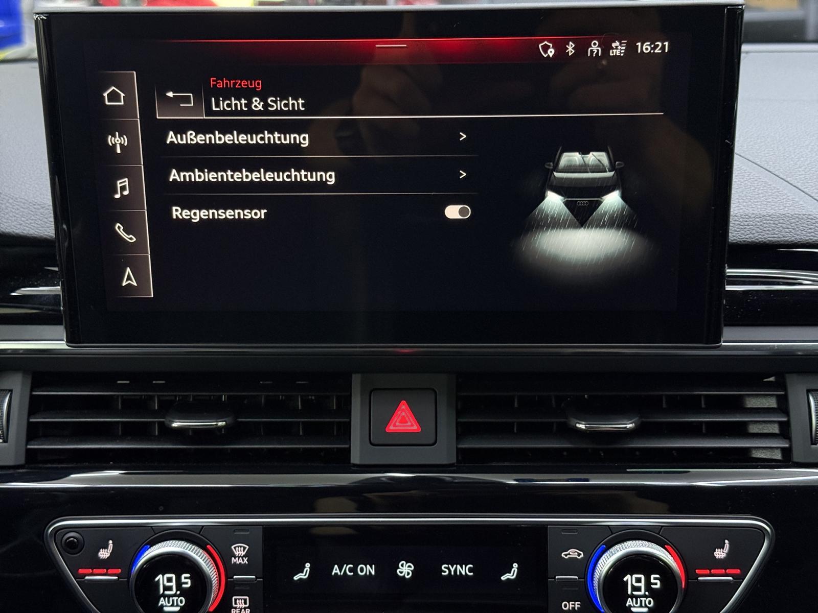AUDI RS4 Avant quattro tiptronic-image-29