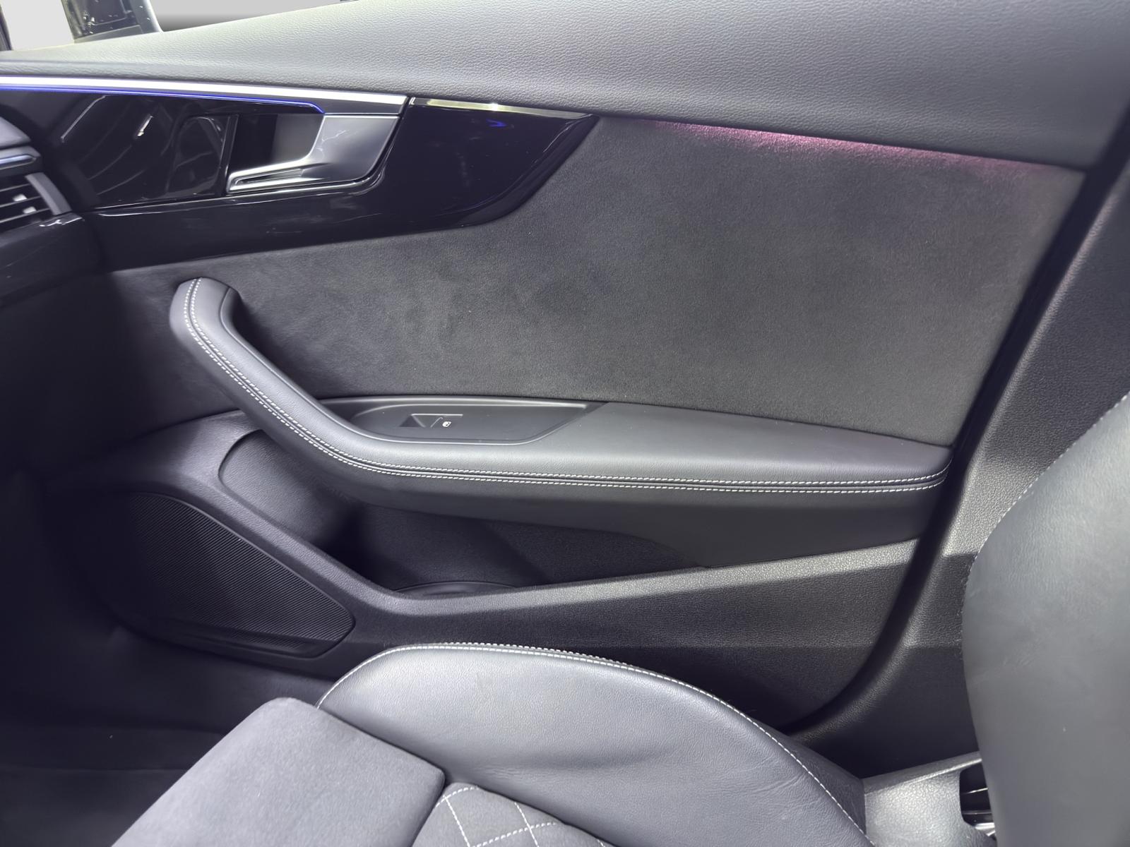AUDI RS4 Avant quattro tiptronic-image-35