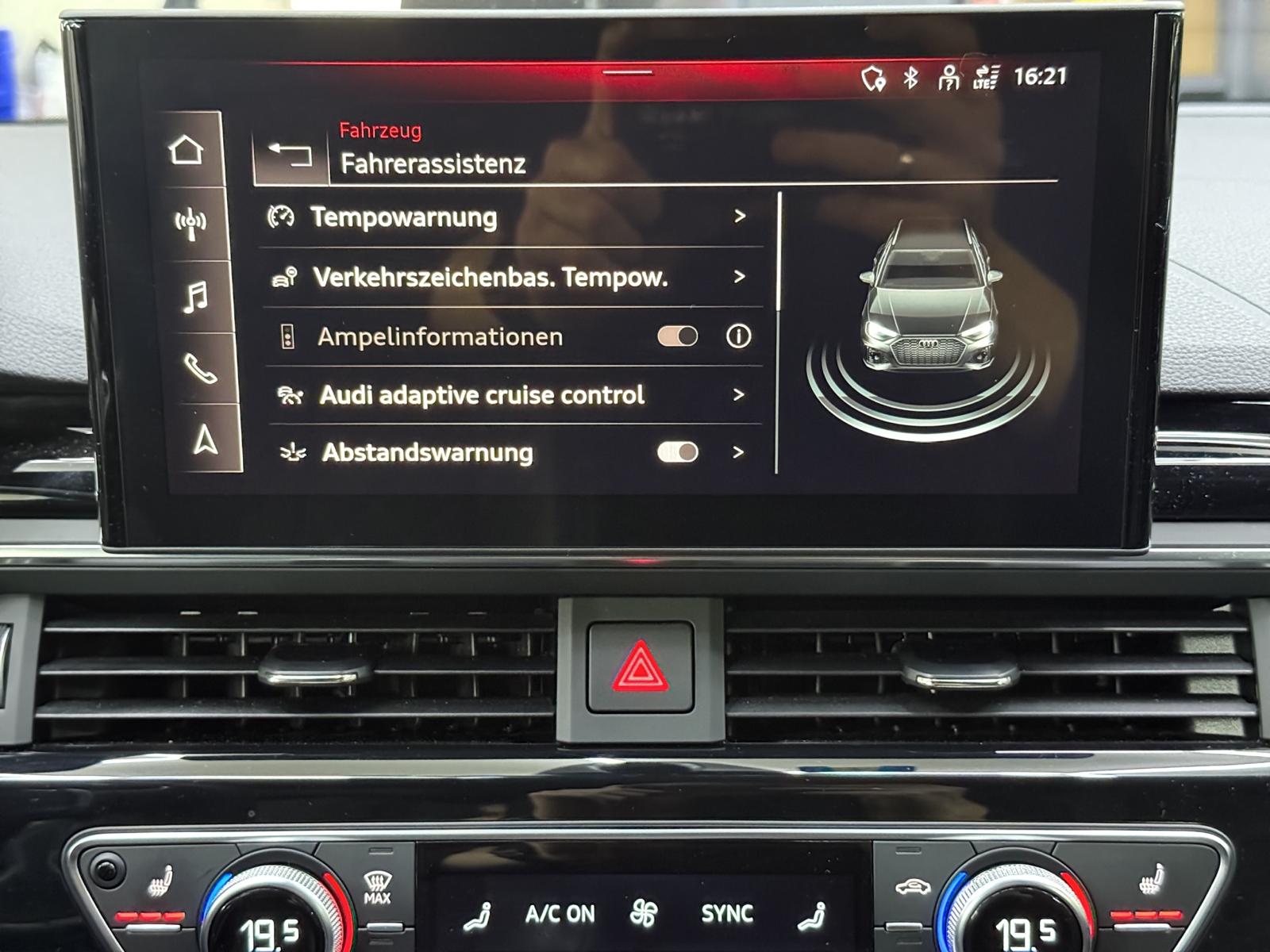 AUDI RS4 Avant quattro tiptronic-image-25