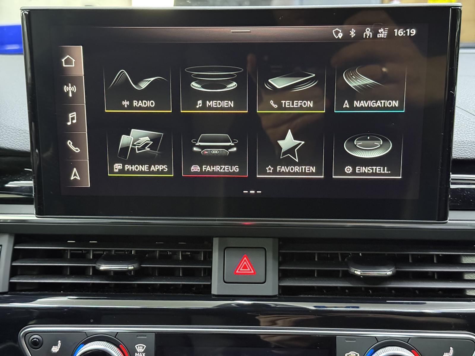 AUDI RS4 Avant quattro tiptronic-image-21